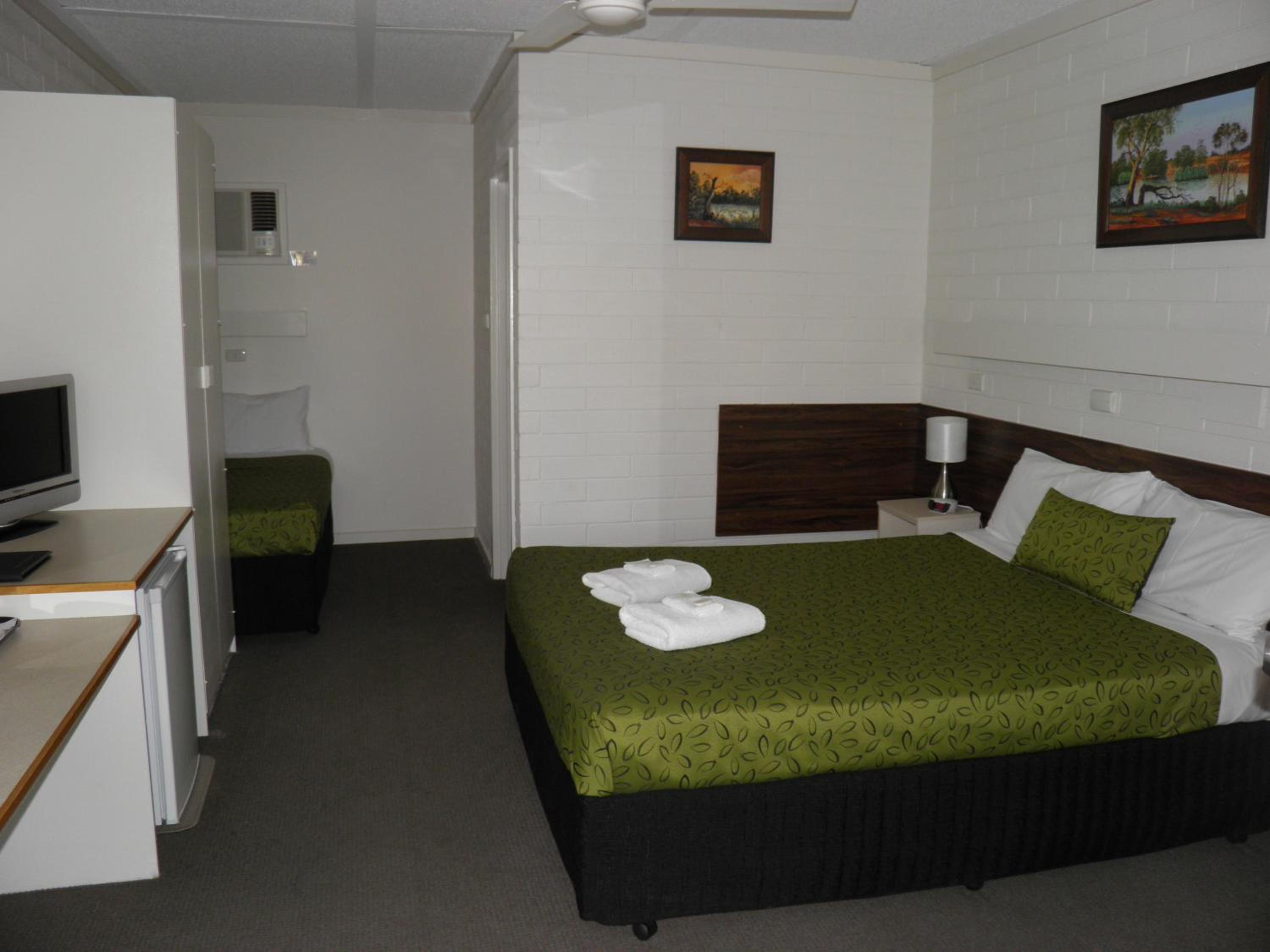 Twin Room - Photo 5