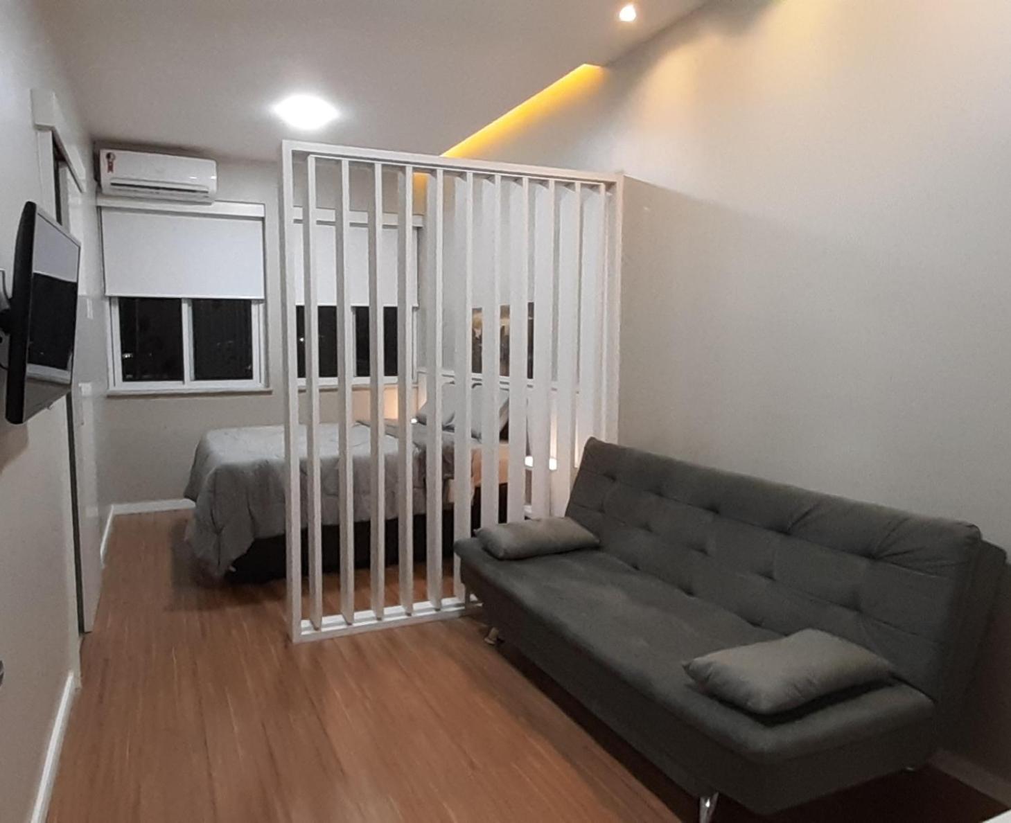 One-Bedroom Apartment - Photo 3