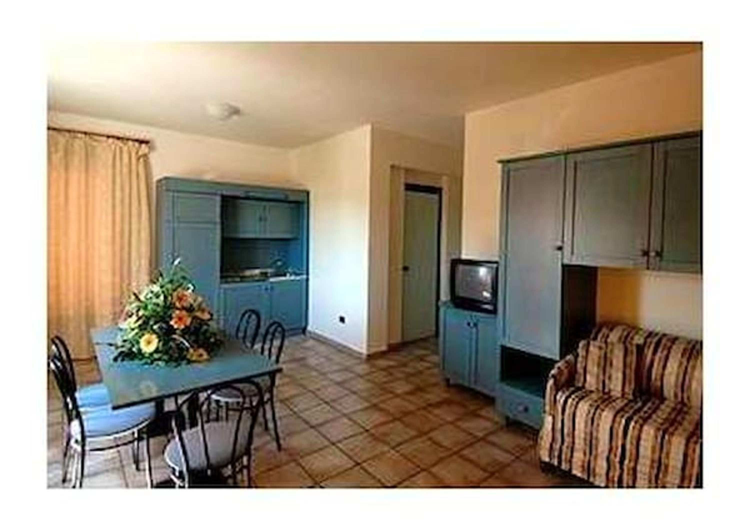 One-Bedroom Apartment photo 3