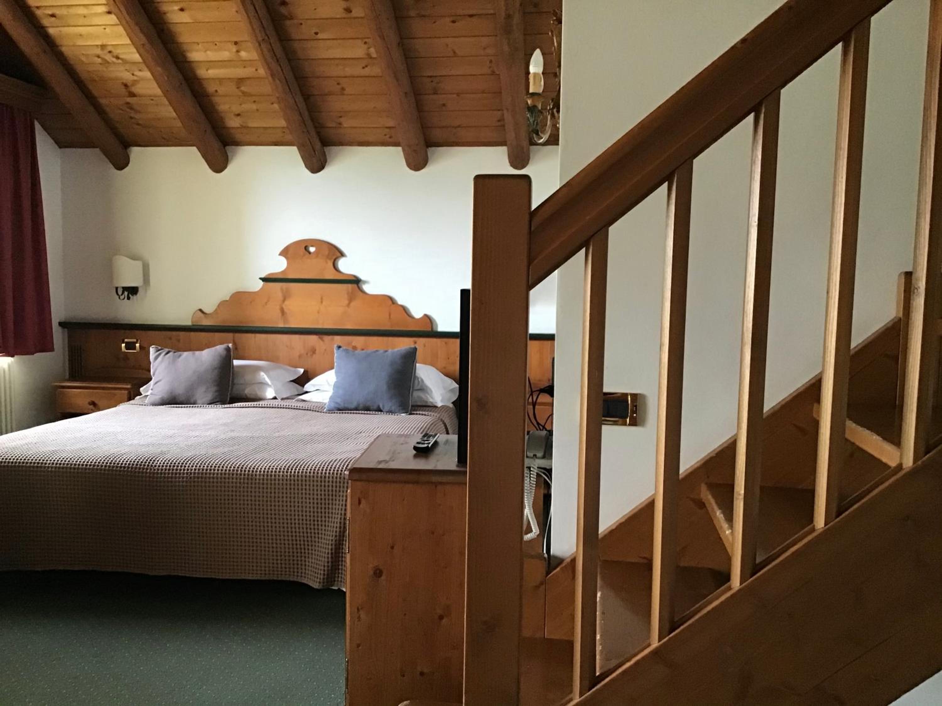 Double Room - Photo 7