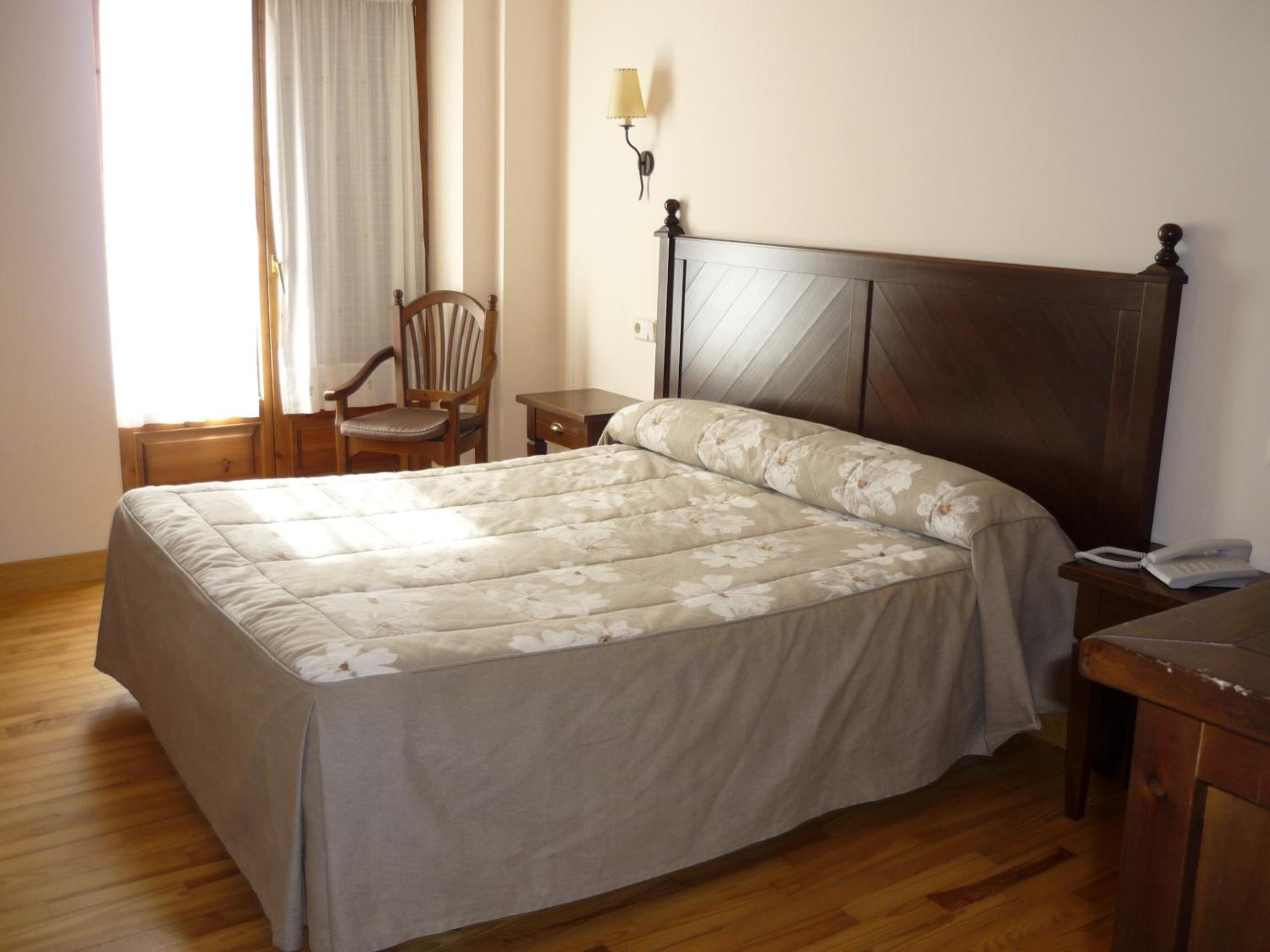 Twin/Double Room photo 2