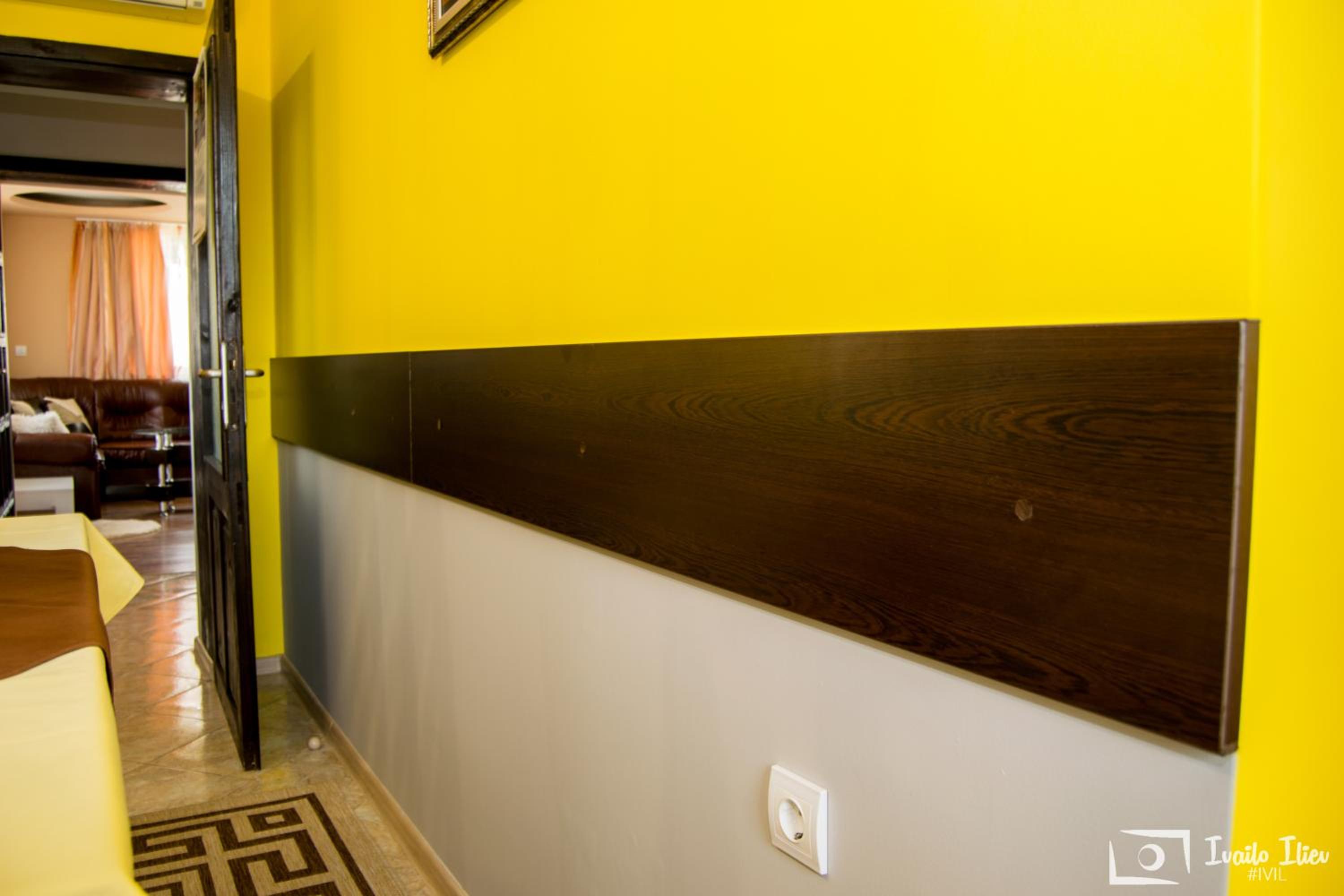 Two-Bedroom Apartment - Photo 3
