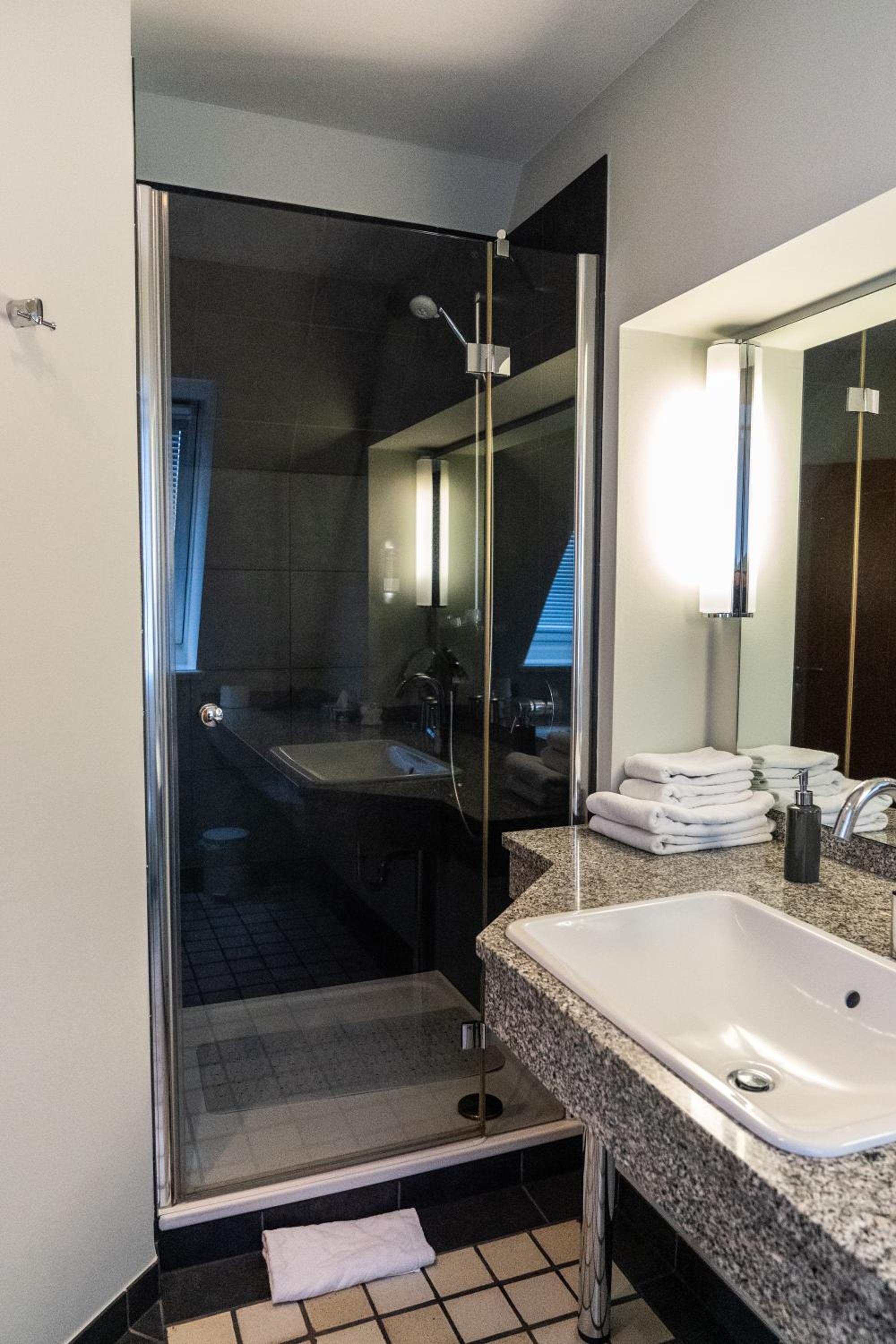 Double Room - Photo 37