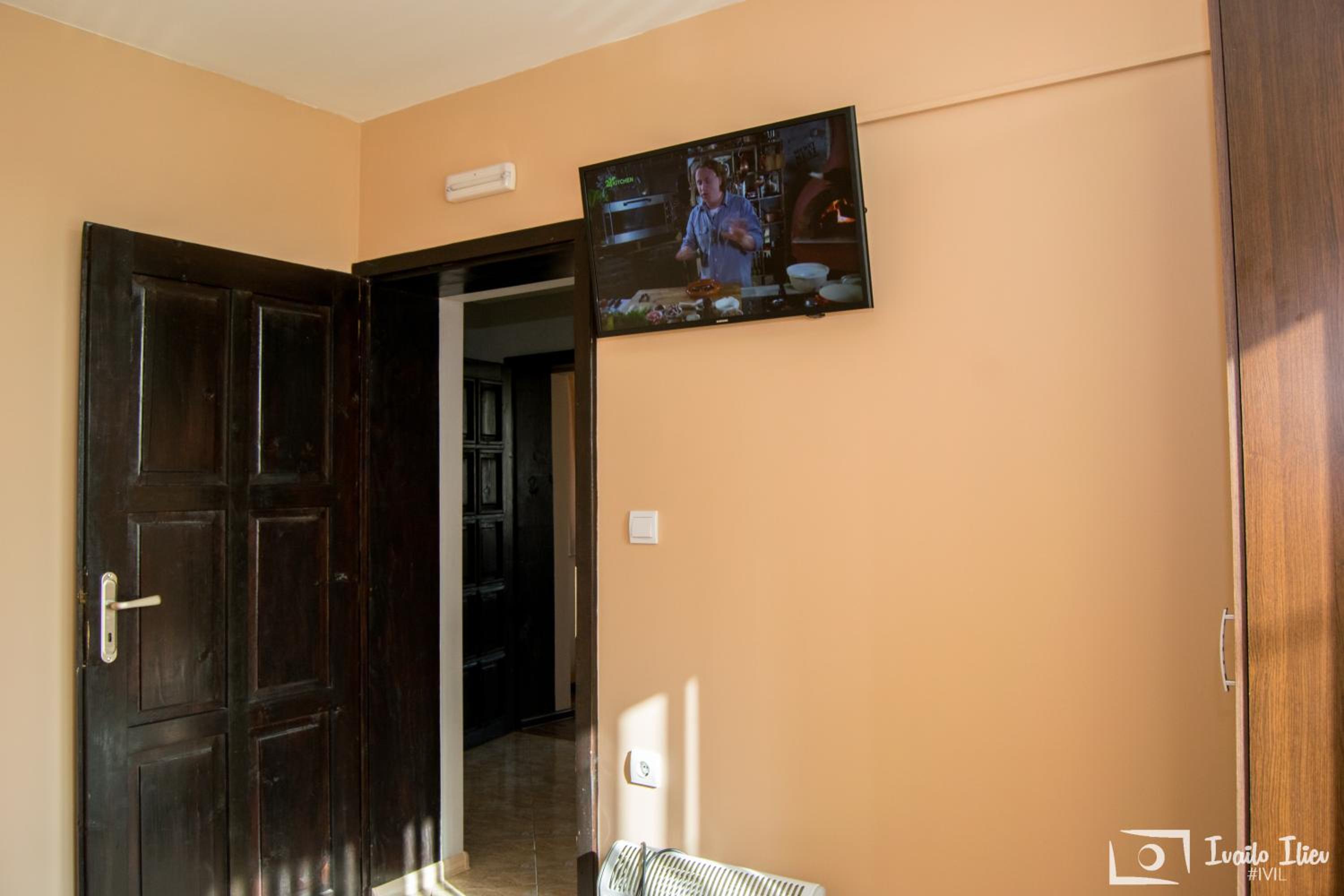 Two-Bedroom Apartment - Photo 10