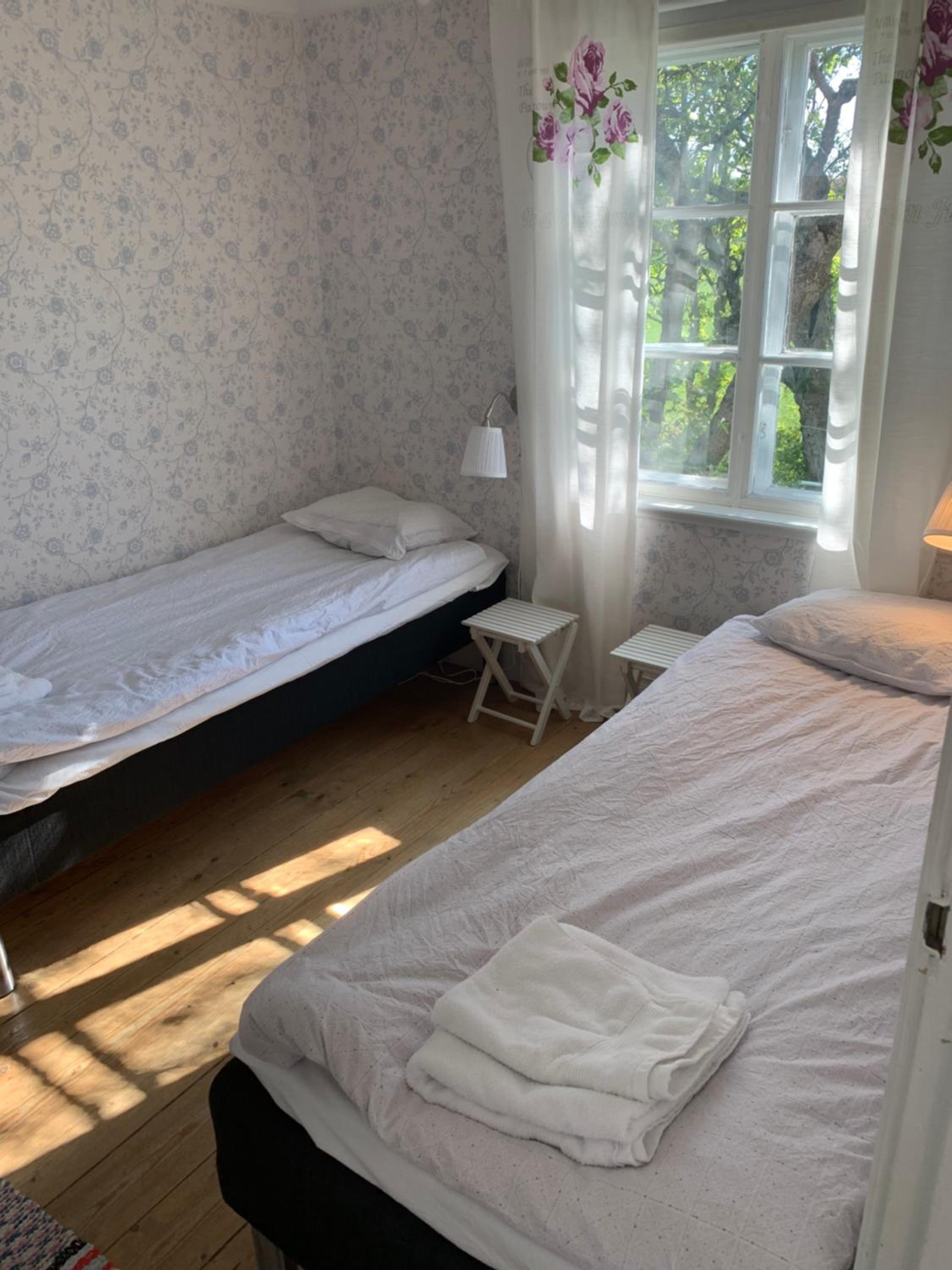 Four-Bedroom House photo 1