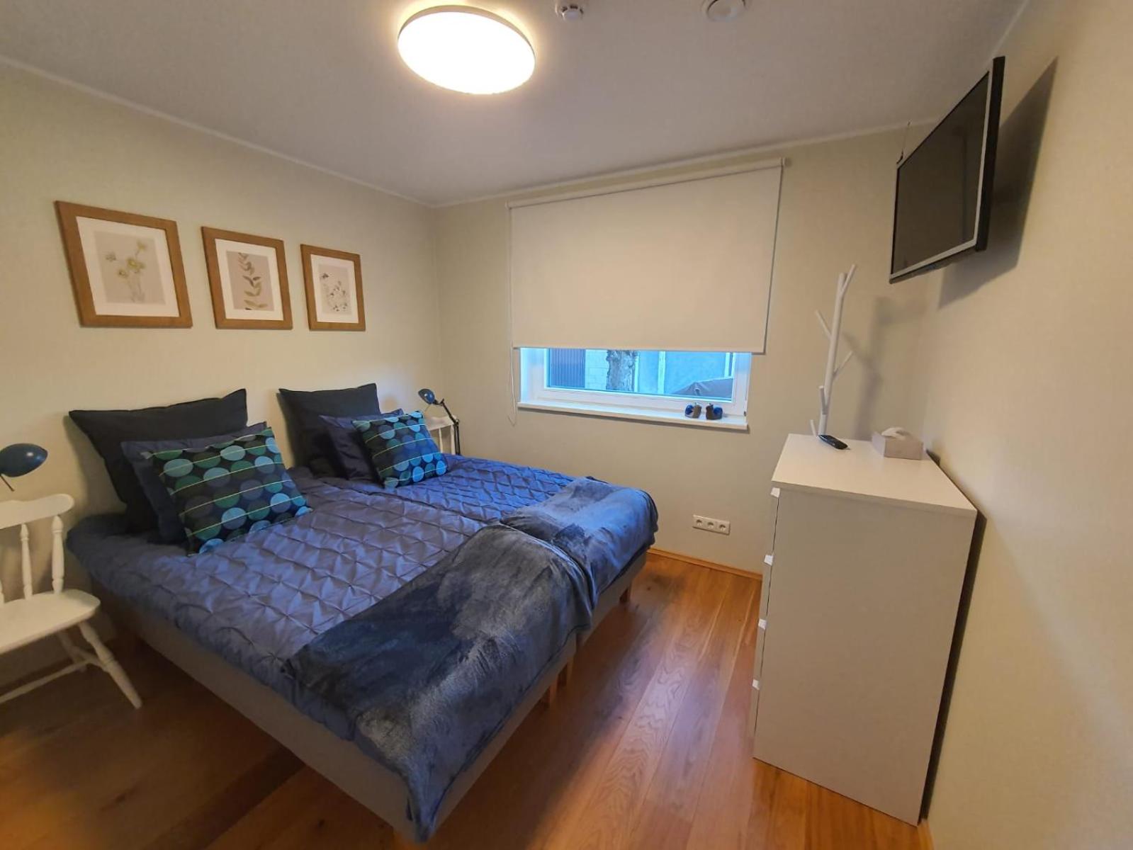 Four-Bedroom House - Photo 2