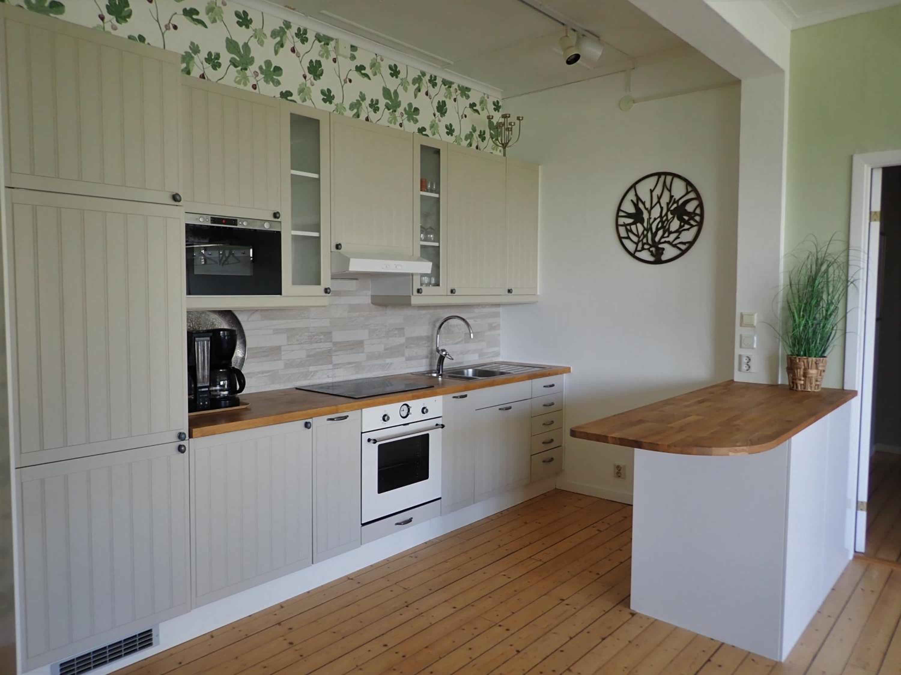 Two-Bedroom Apartment with Ocean View photo 2