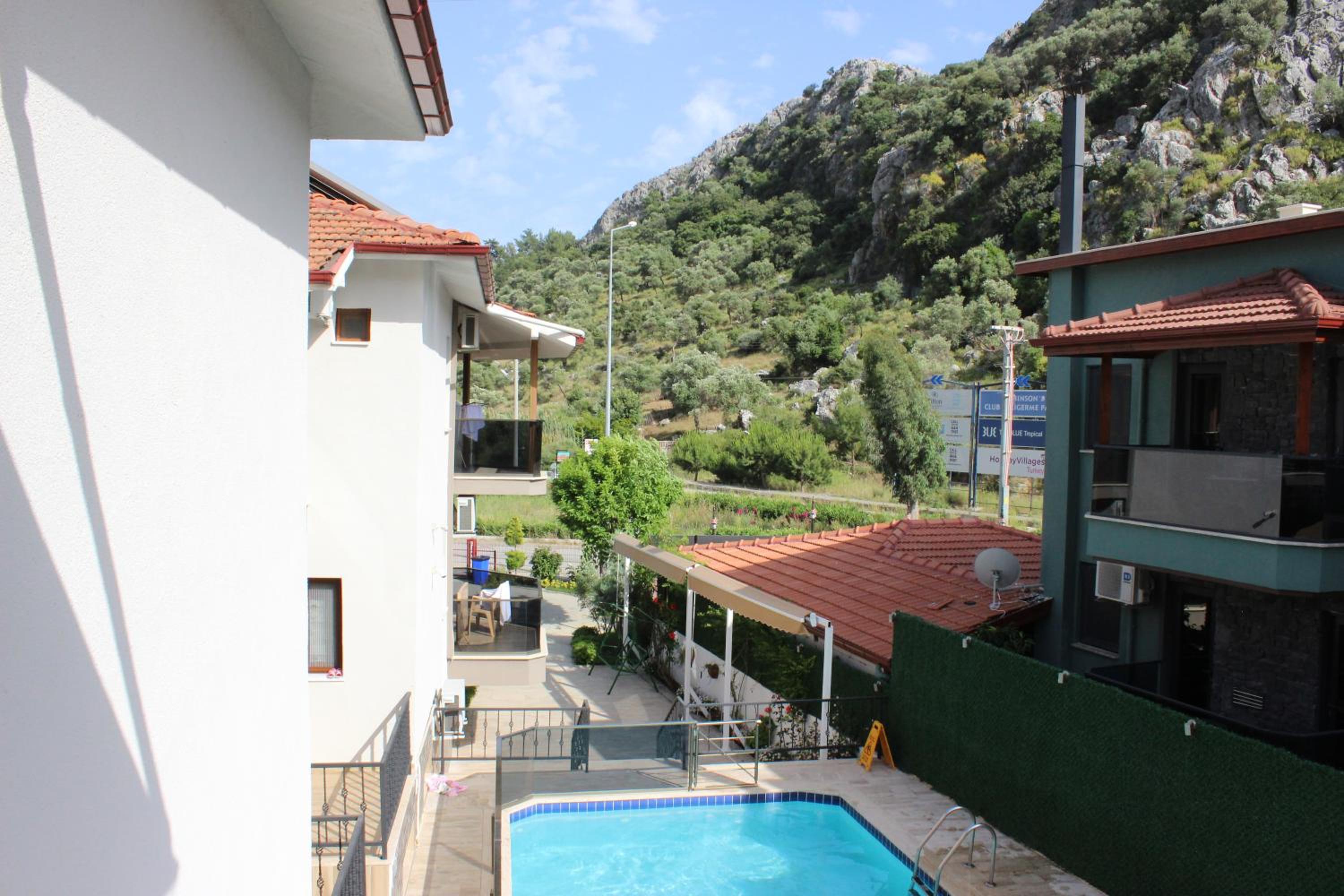 Two-Bedroom Villa - Photo 32
