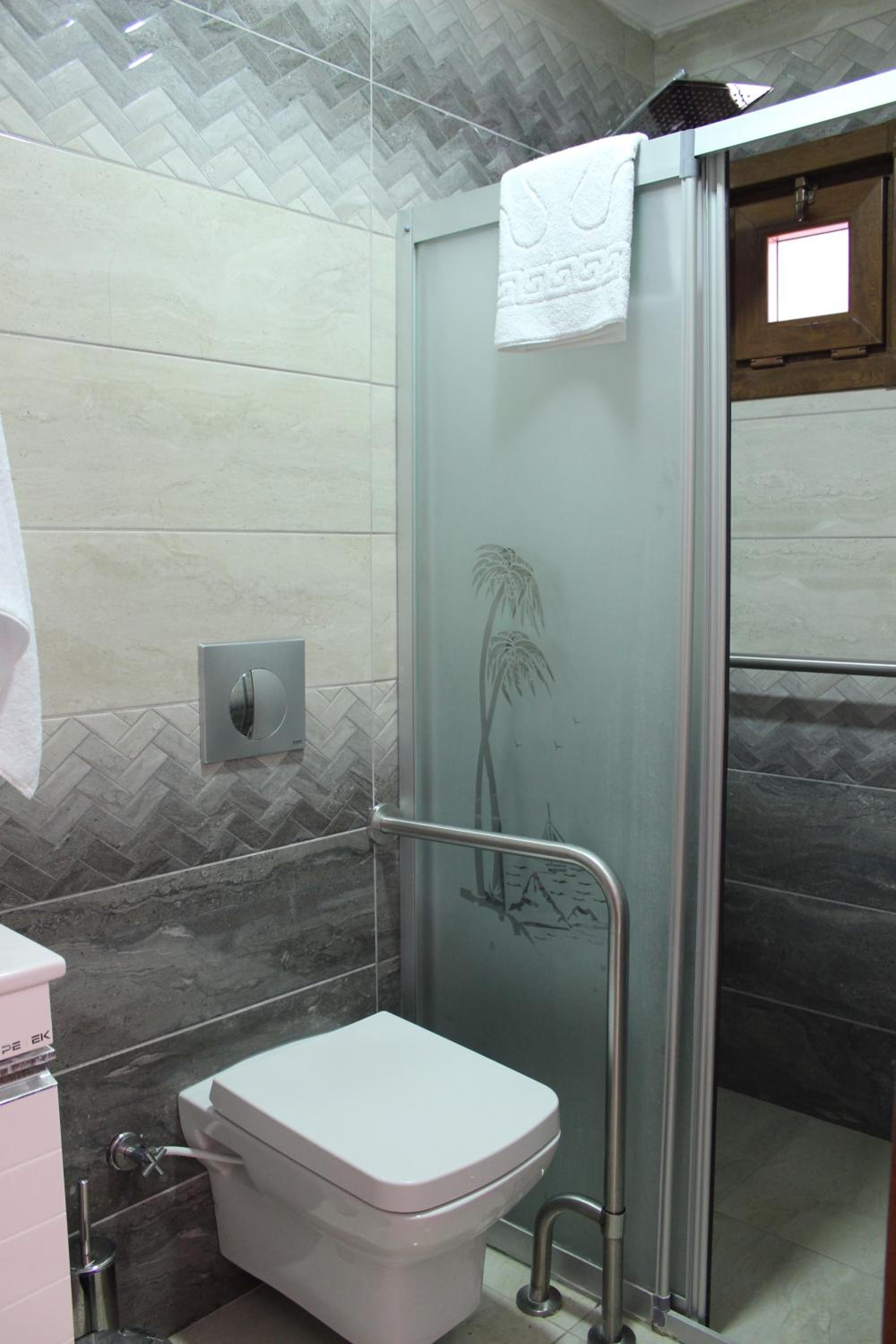 Two-Bedroom Villa - Photo 17