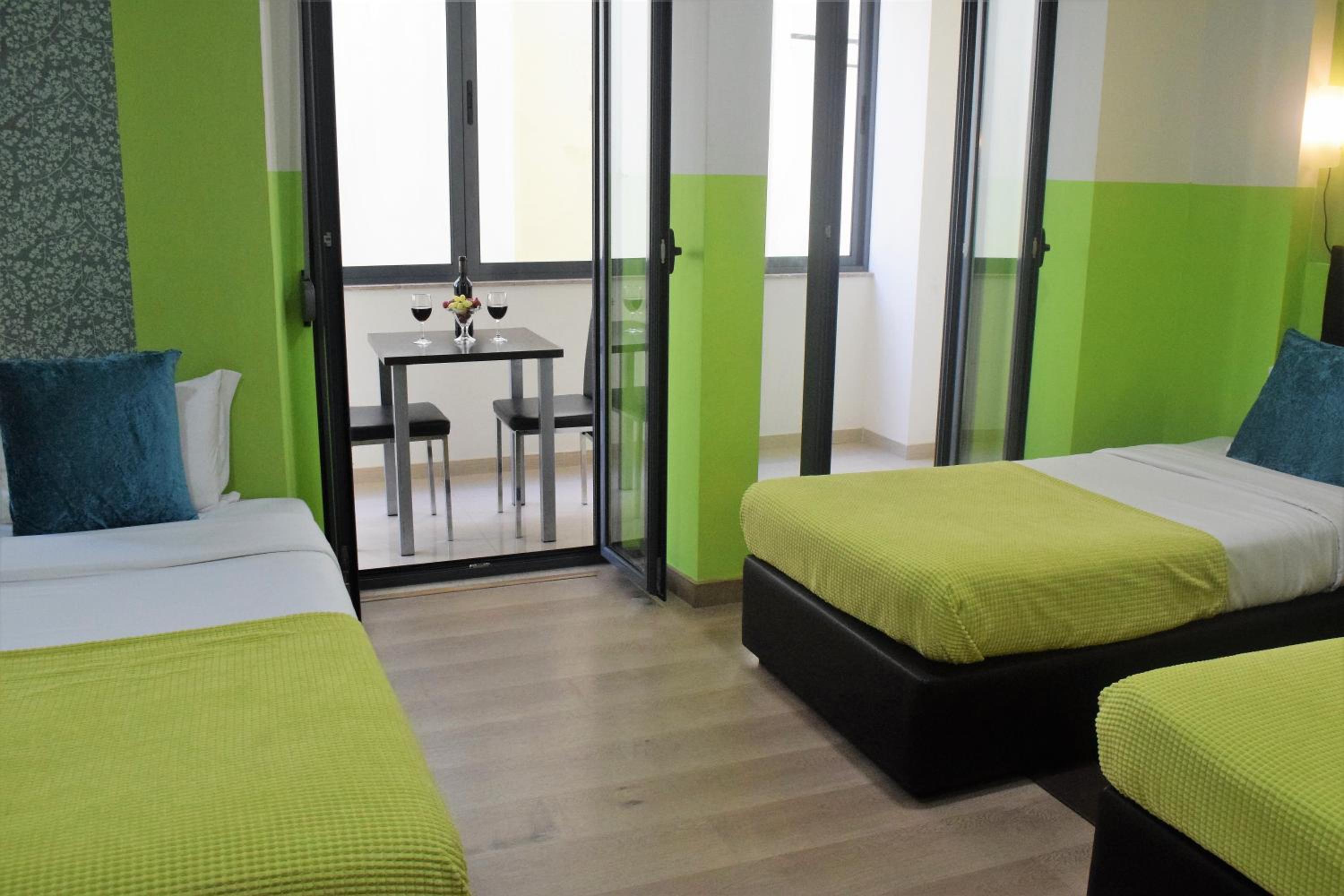 Triple Room with Private Bathroom photo 1