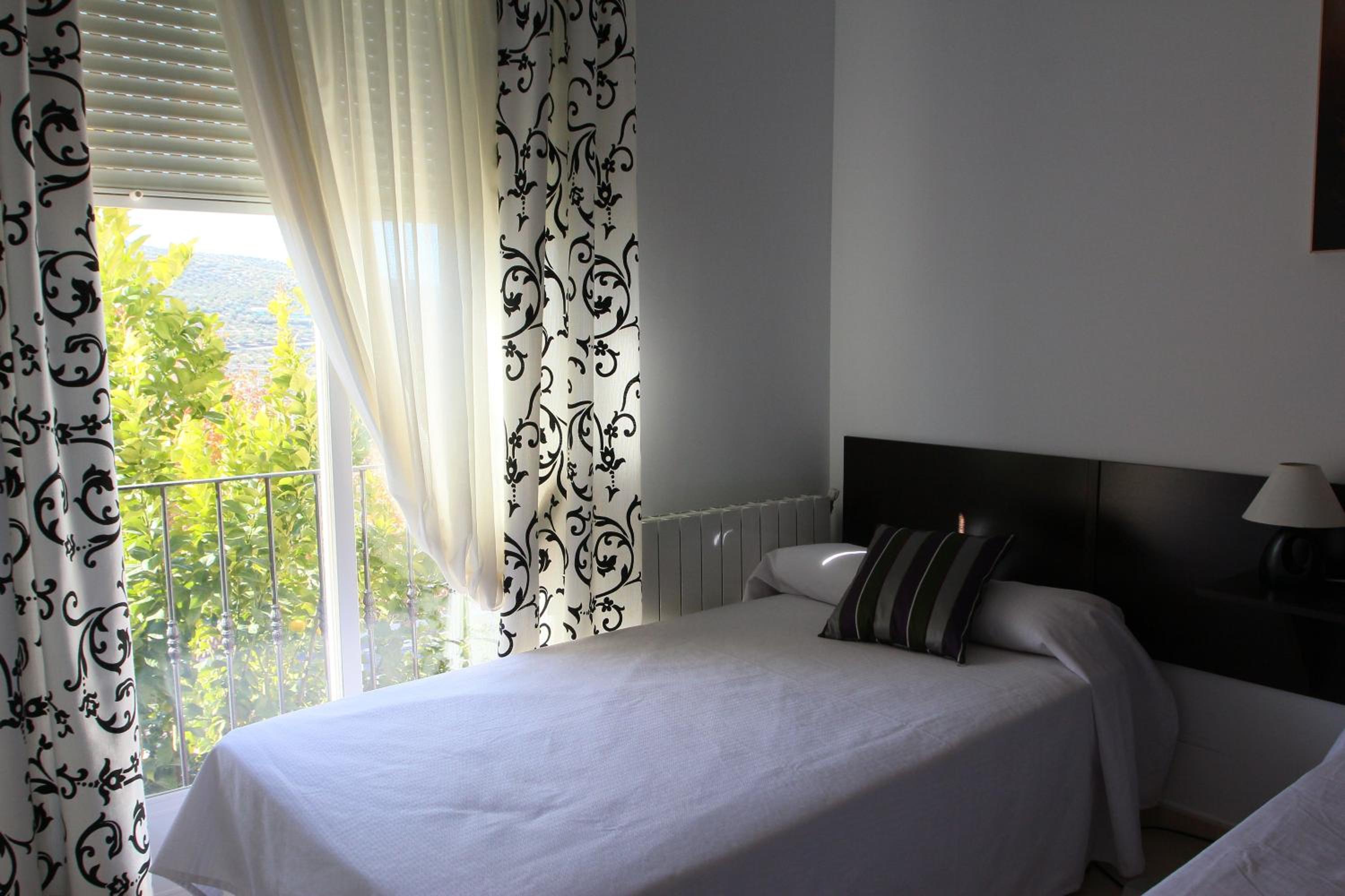 One-Bedroom Apartment - Photo 36