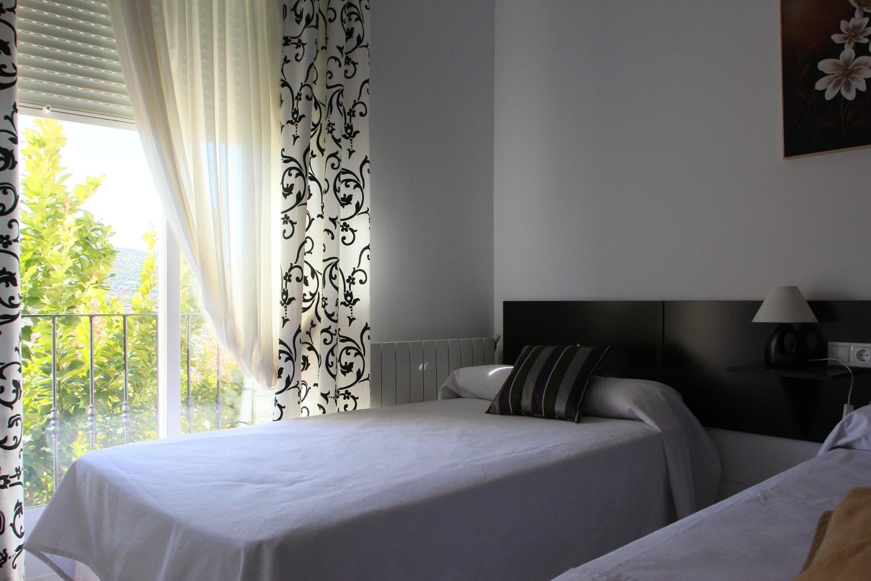 One-Bedroom Apartment - Photo 1