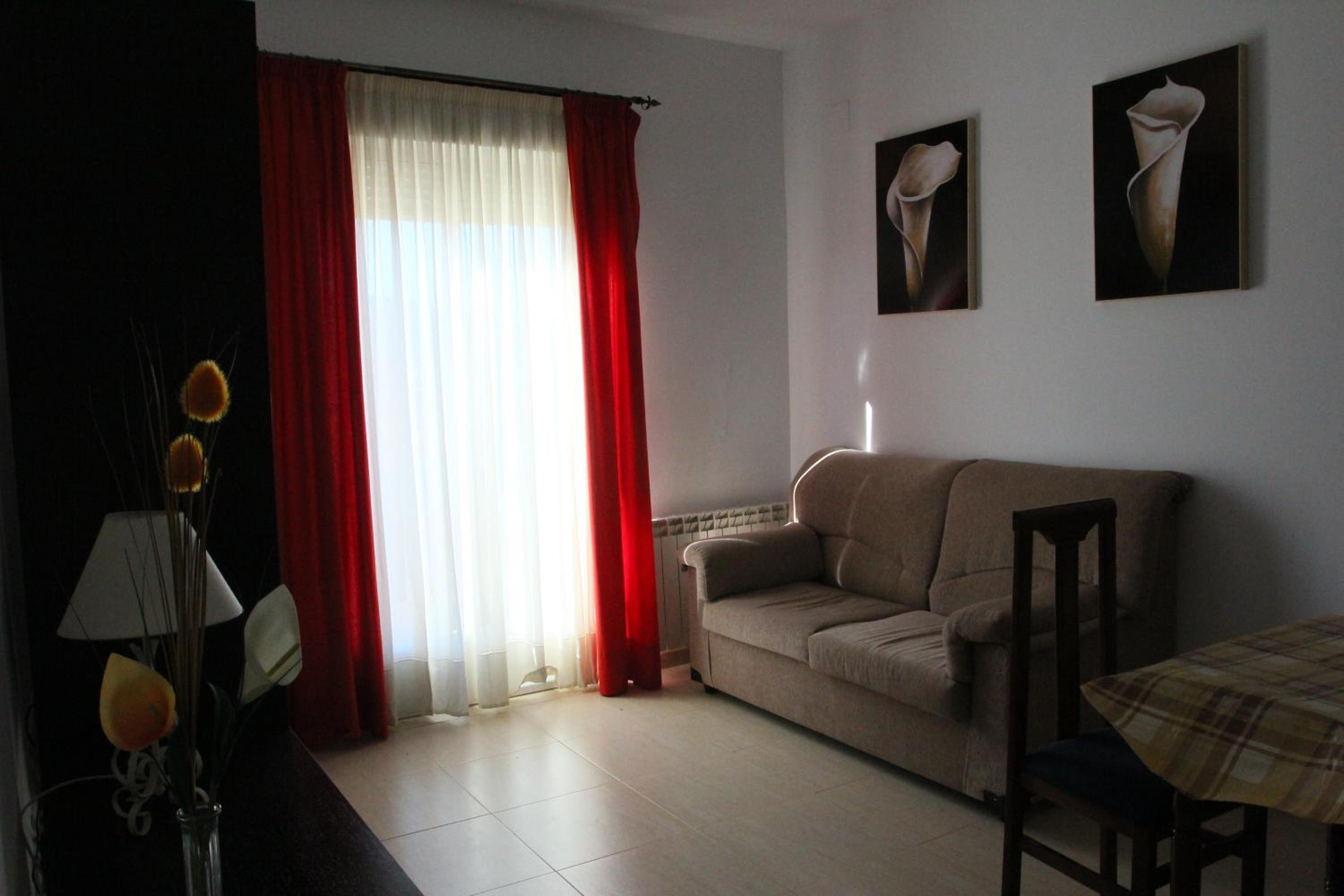 One-Bedroom Apartment - Photo 31