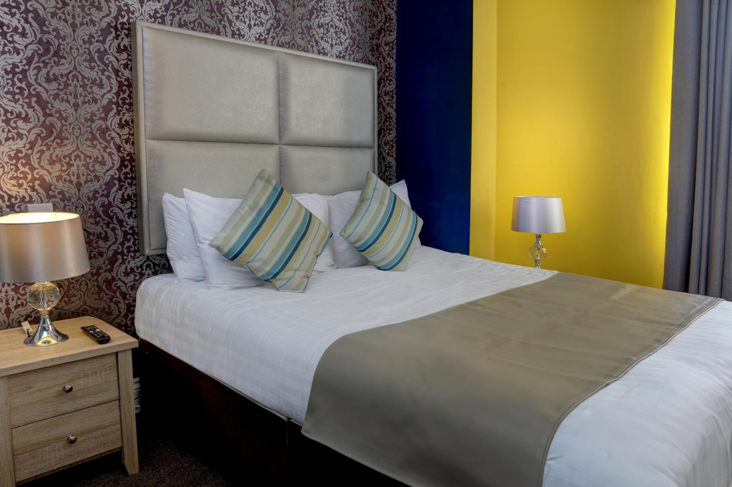 Cottage Room - Photo 8
