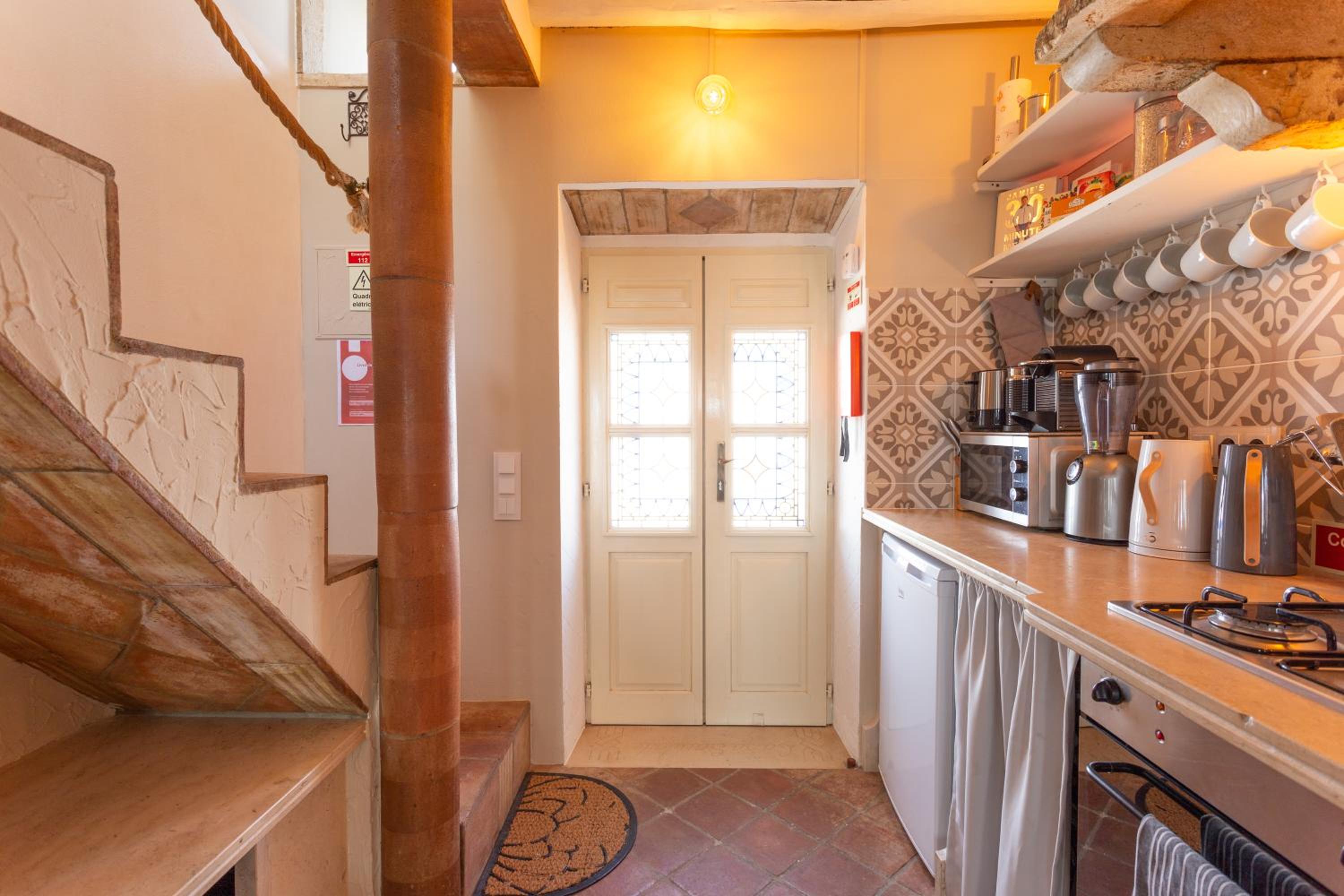 Two-Bedroom House - Photo 6