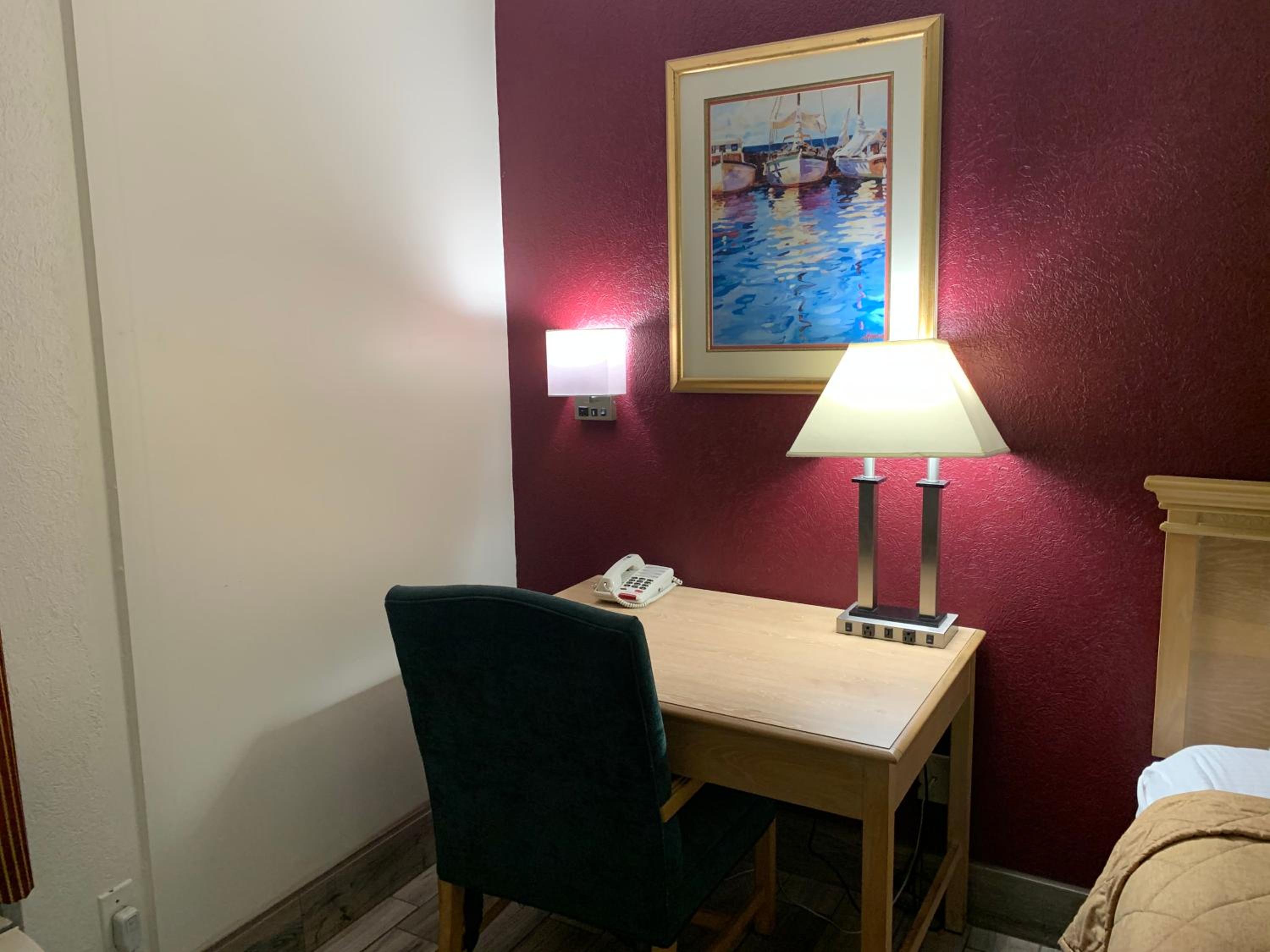 King Room - Non-Smoking - Photo 12