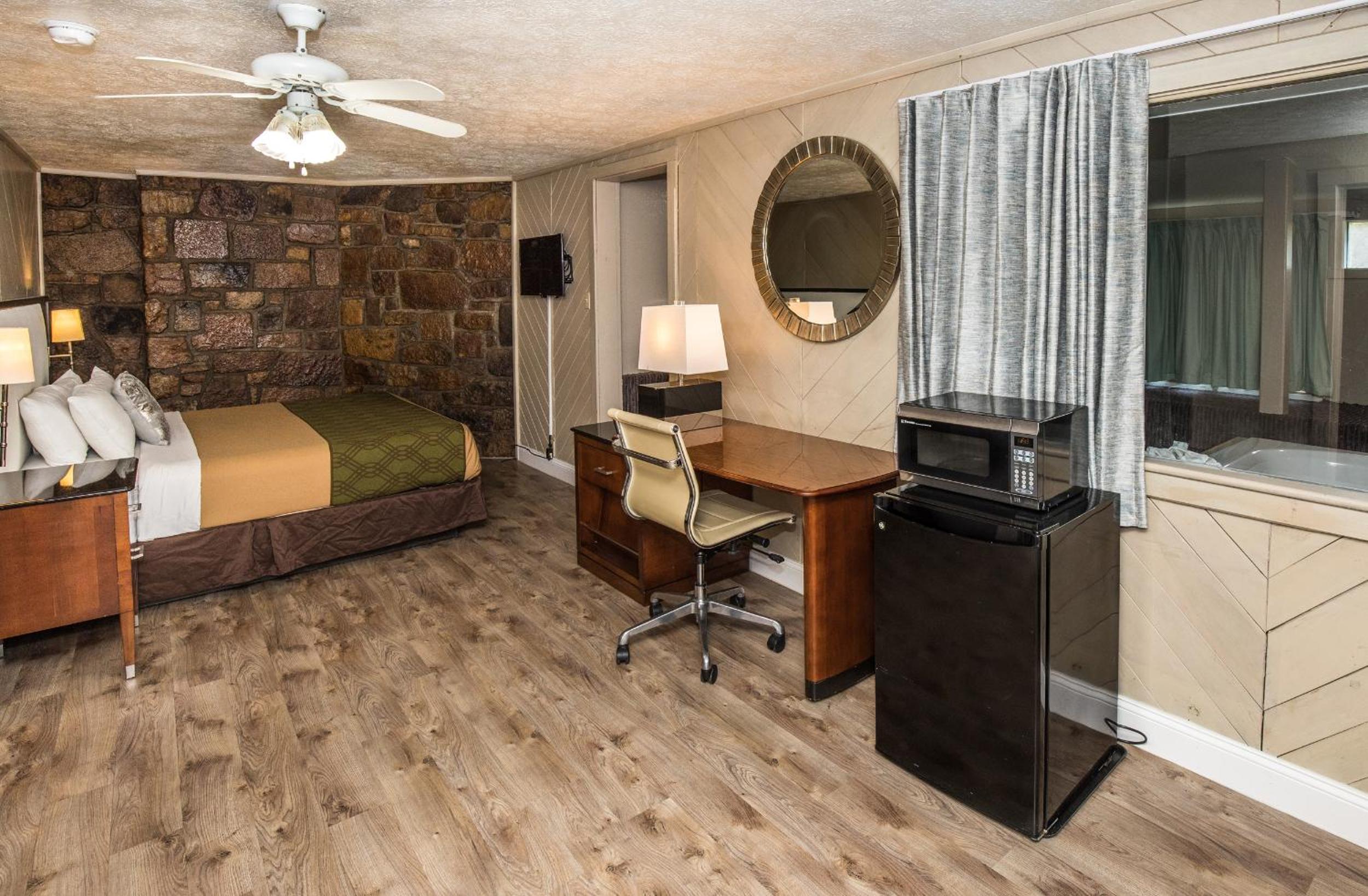 Deluxe King Room with Jacuzzi - No Balcony