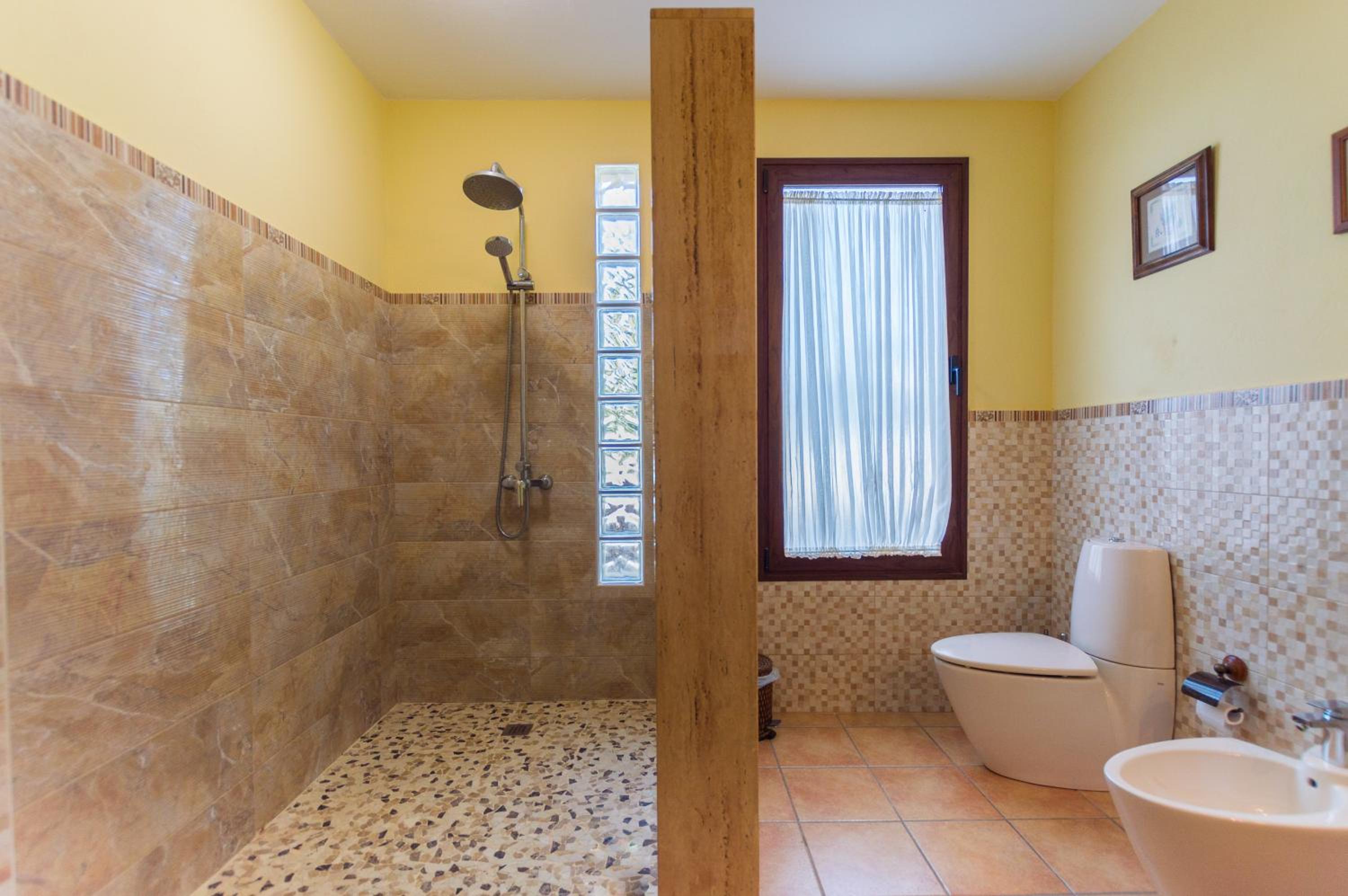 Three-Bedroom Villa photo 2