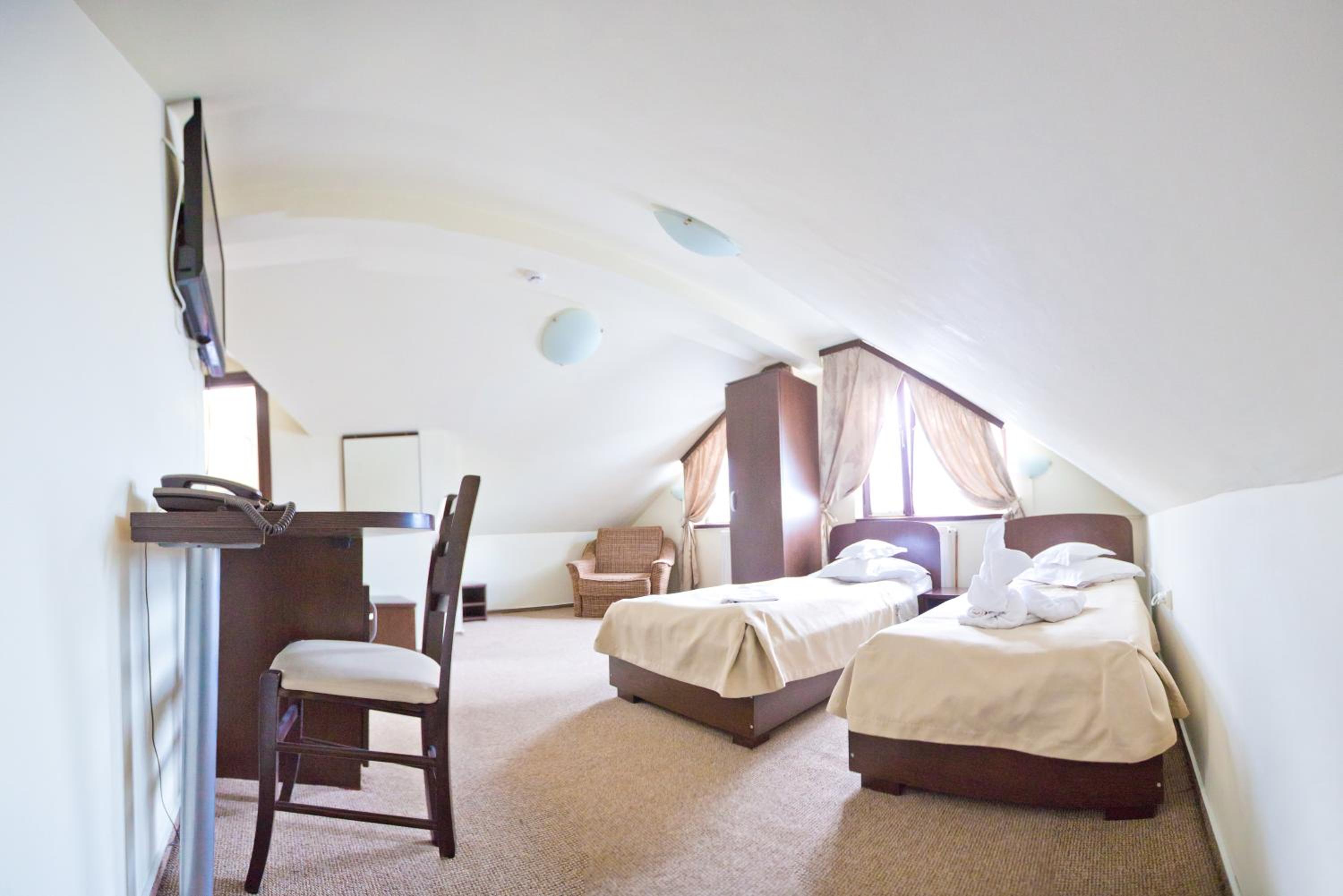 Economy Double or Twin Room - Photo 2
