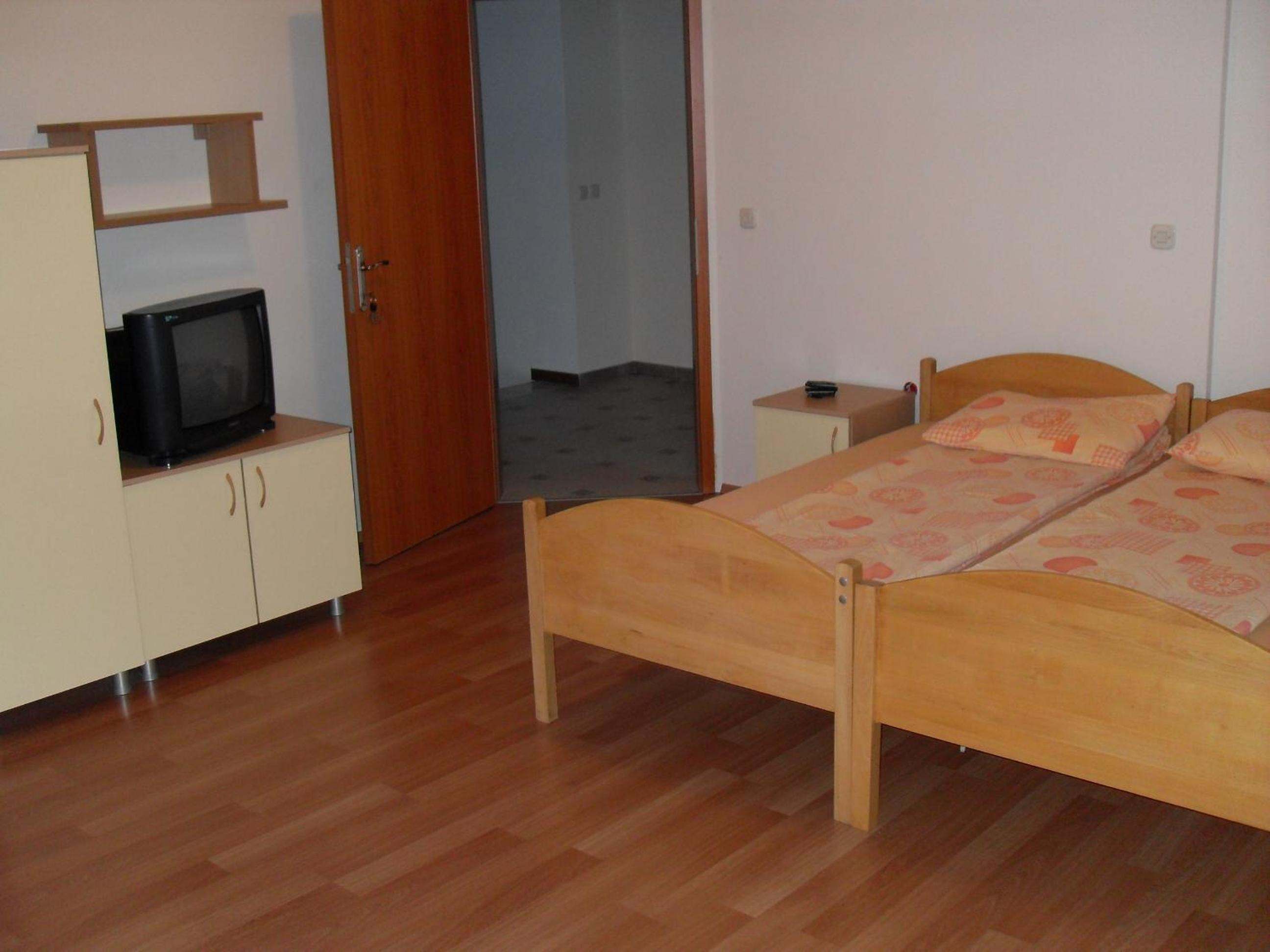 Quadruple Room with Shared Bathroom