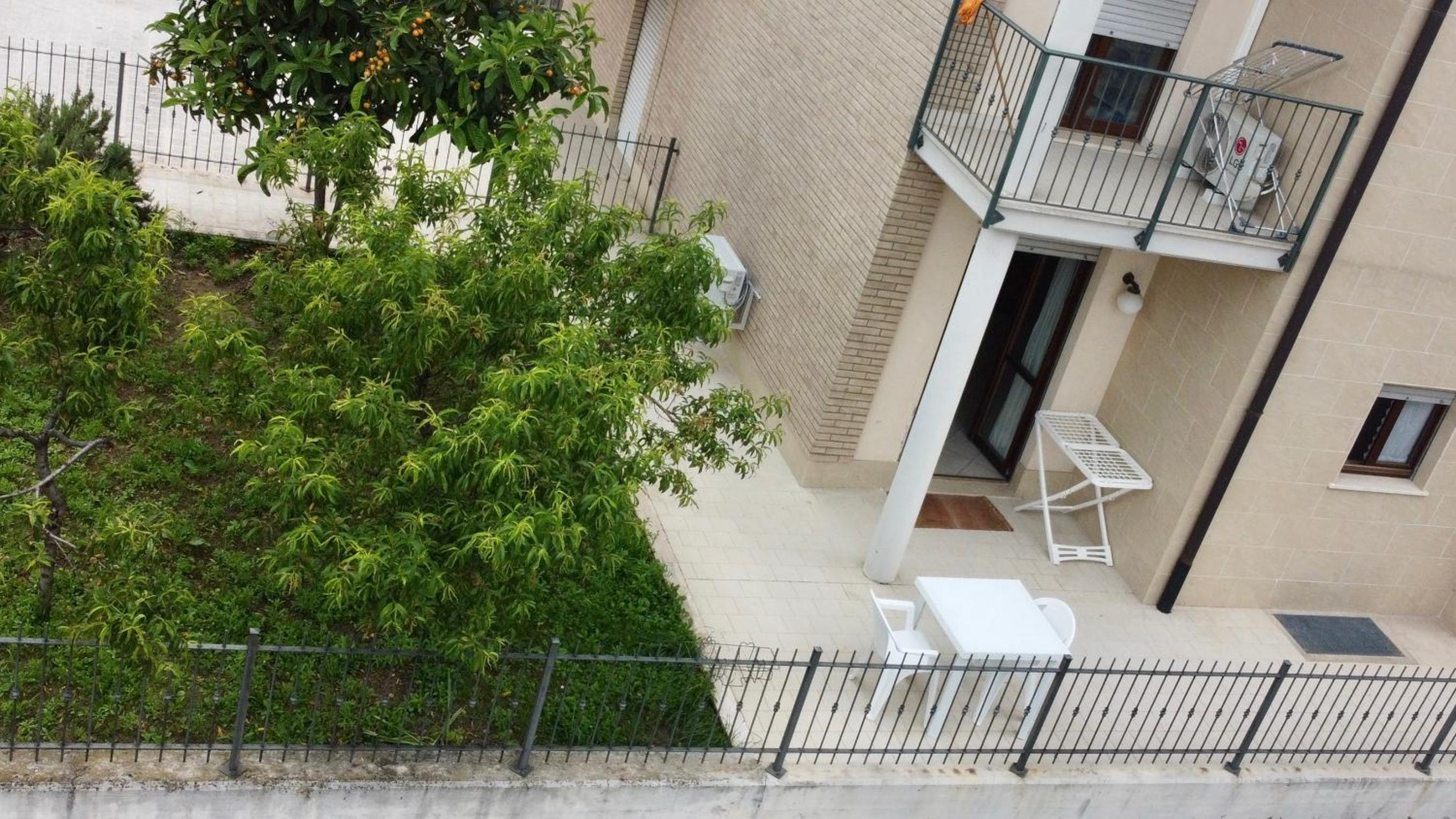 Apartment - Photo 3