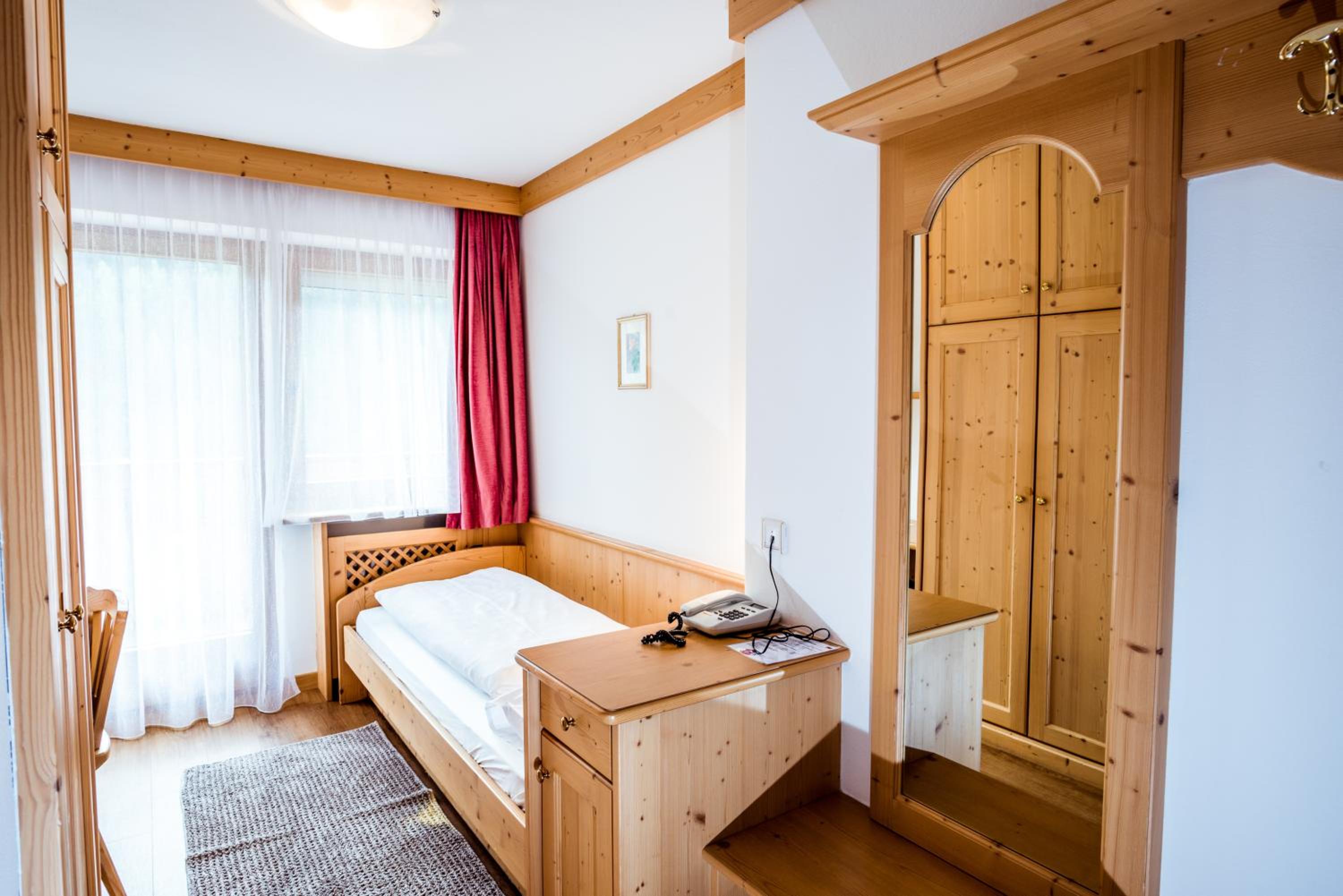 Single Room with Balcony photo 1
