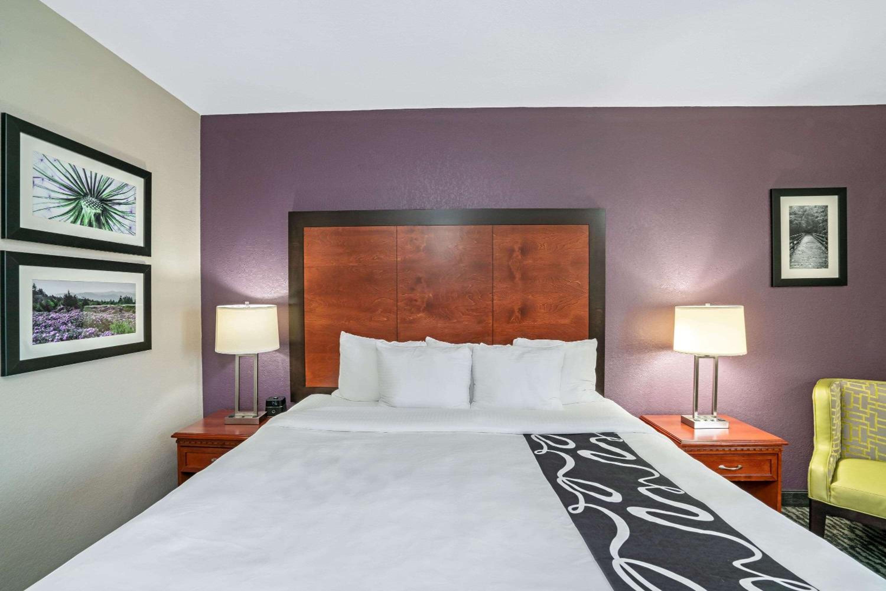King Room - Disability Access photo 3