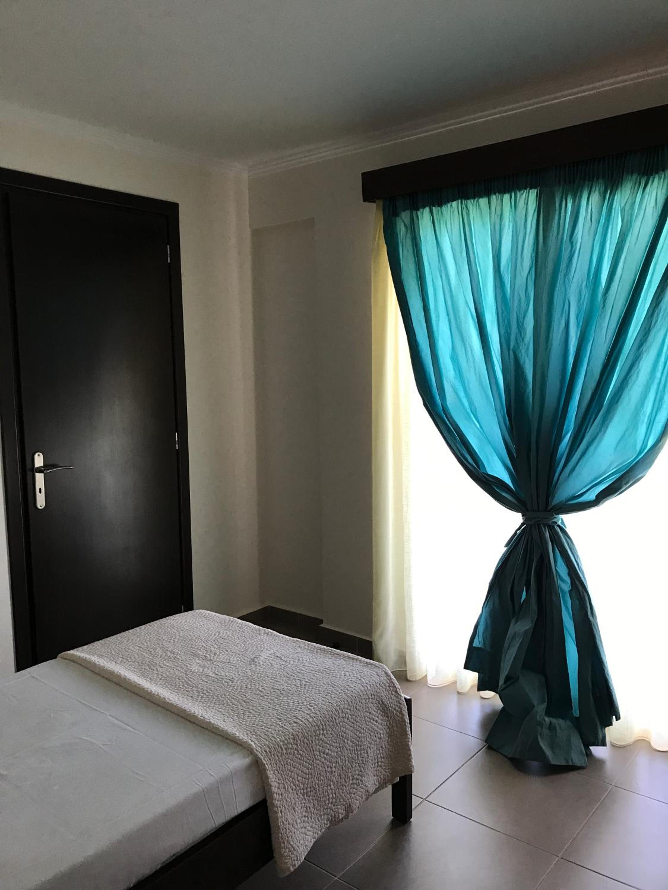 Single Room with Inland View photo 2