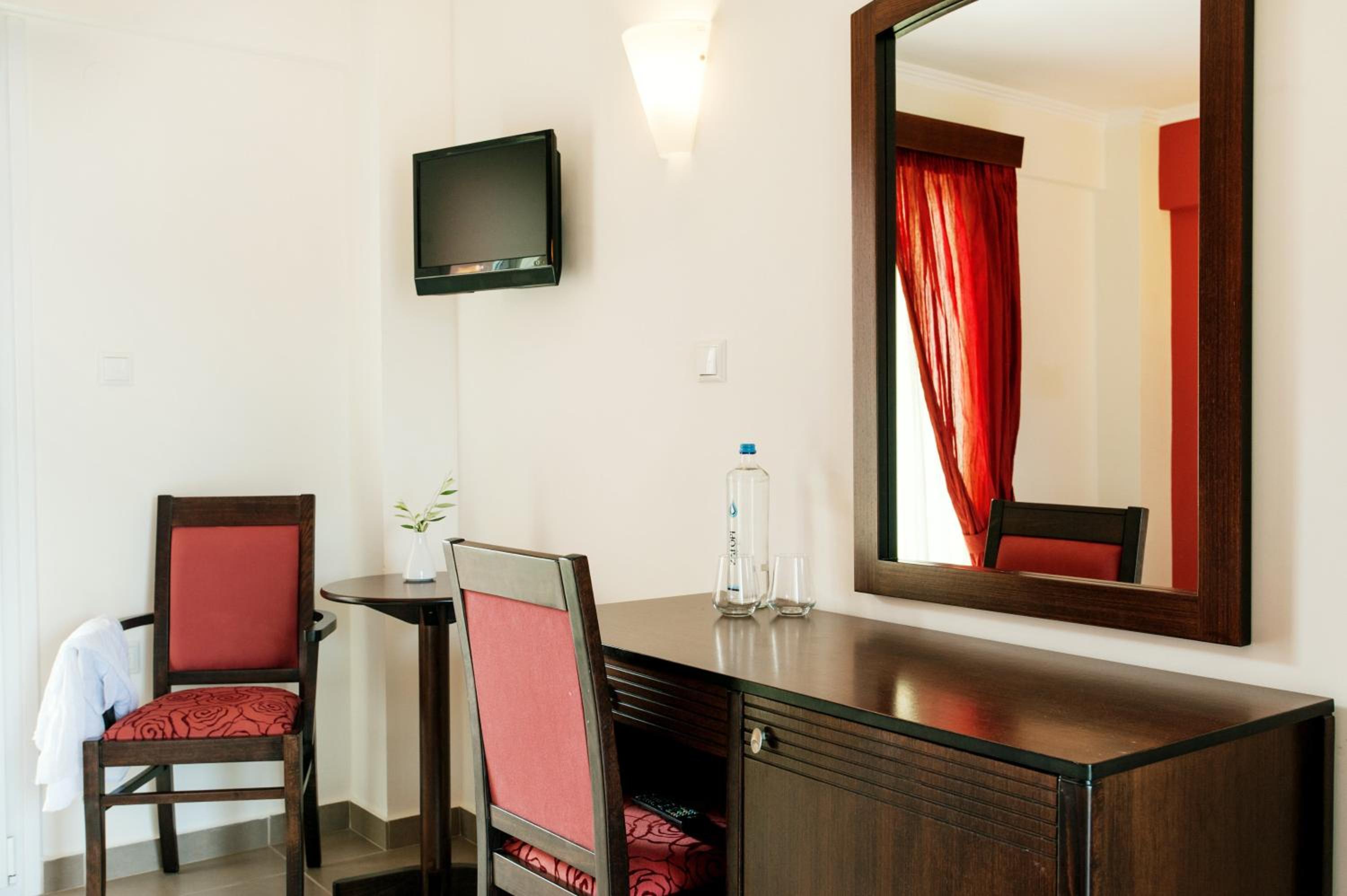 Double Room with Sea View photo 2