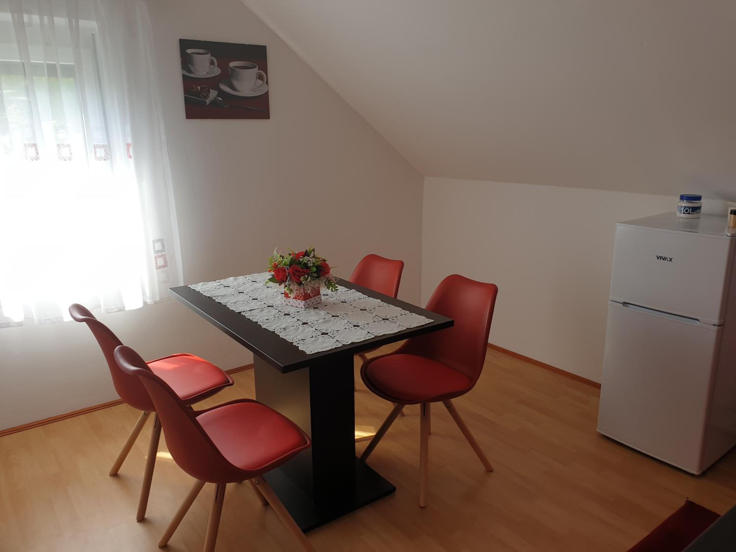 One-Bedroom Apartment - Photo 17