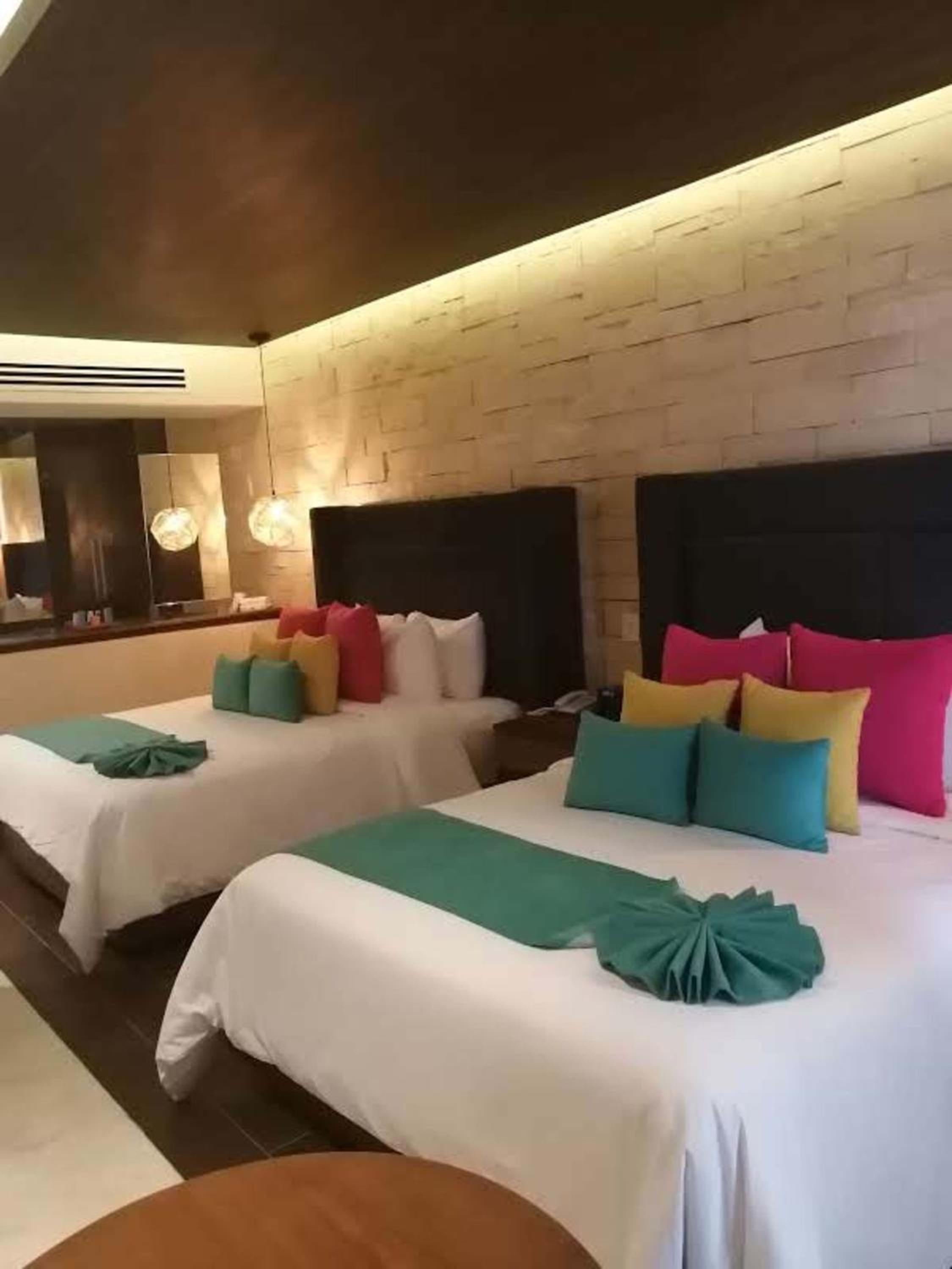 Luxury Junior Suite 2 Double Beds