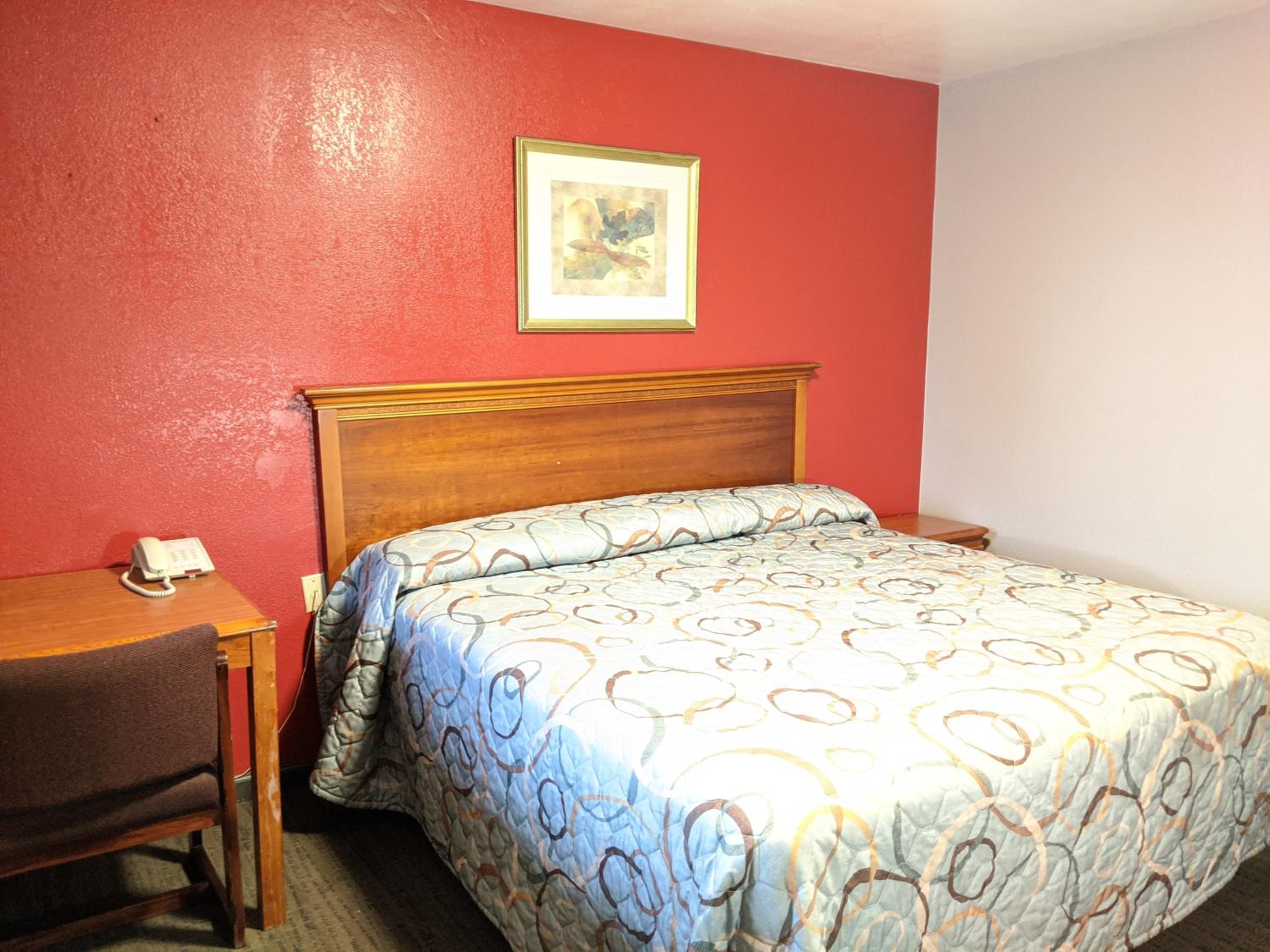 Standard King Room photo 1