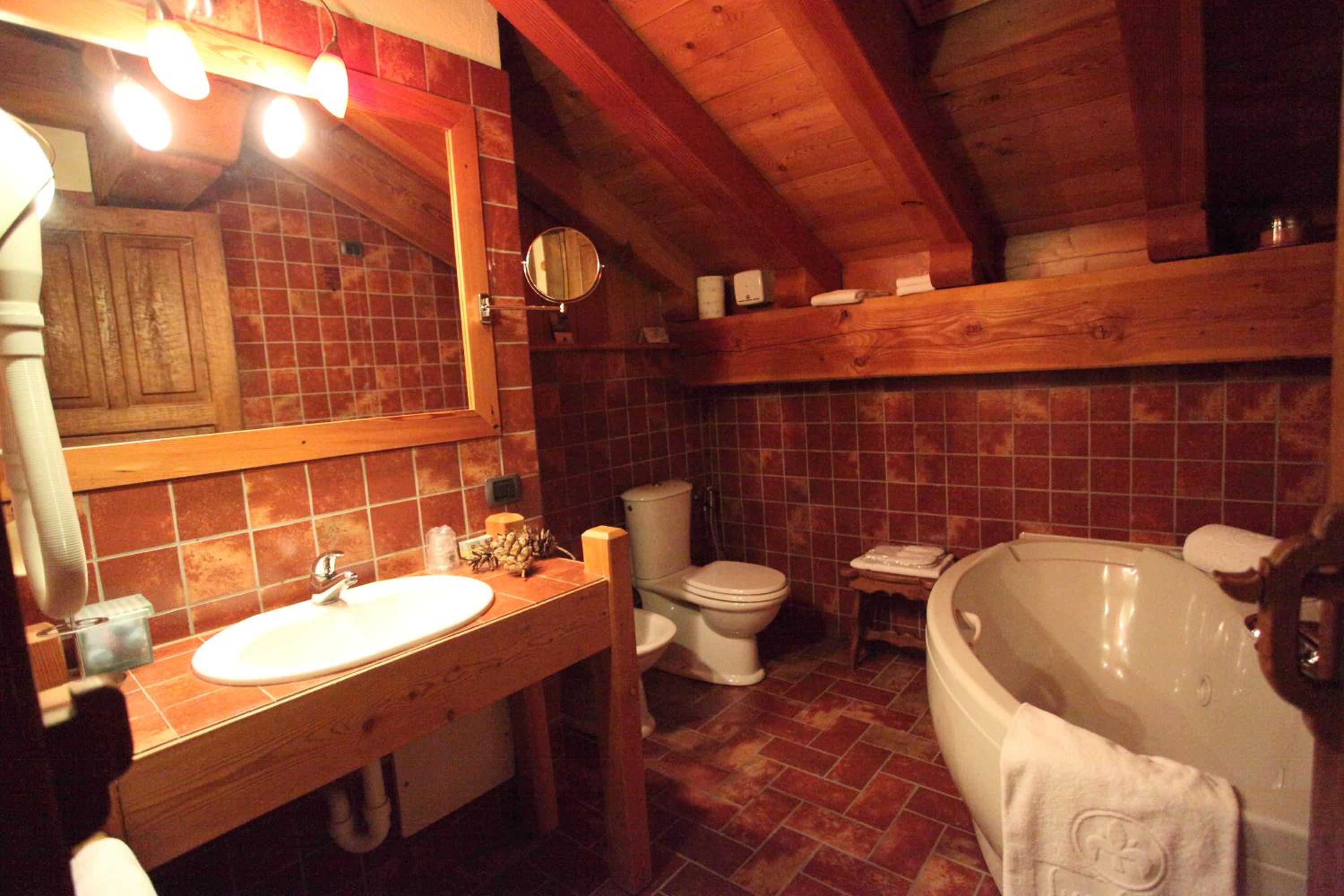 Suite (2 Adults) - Photo 33