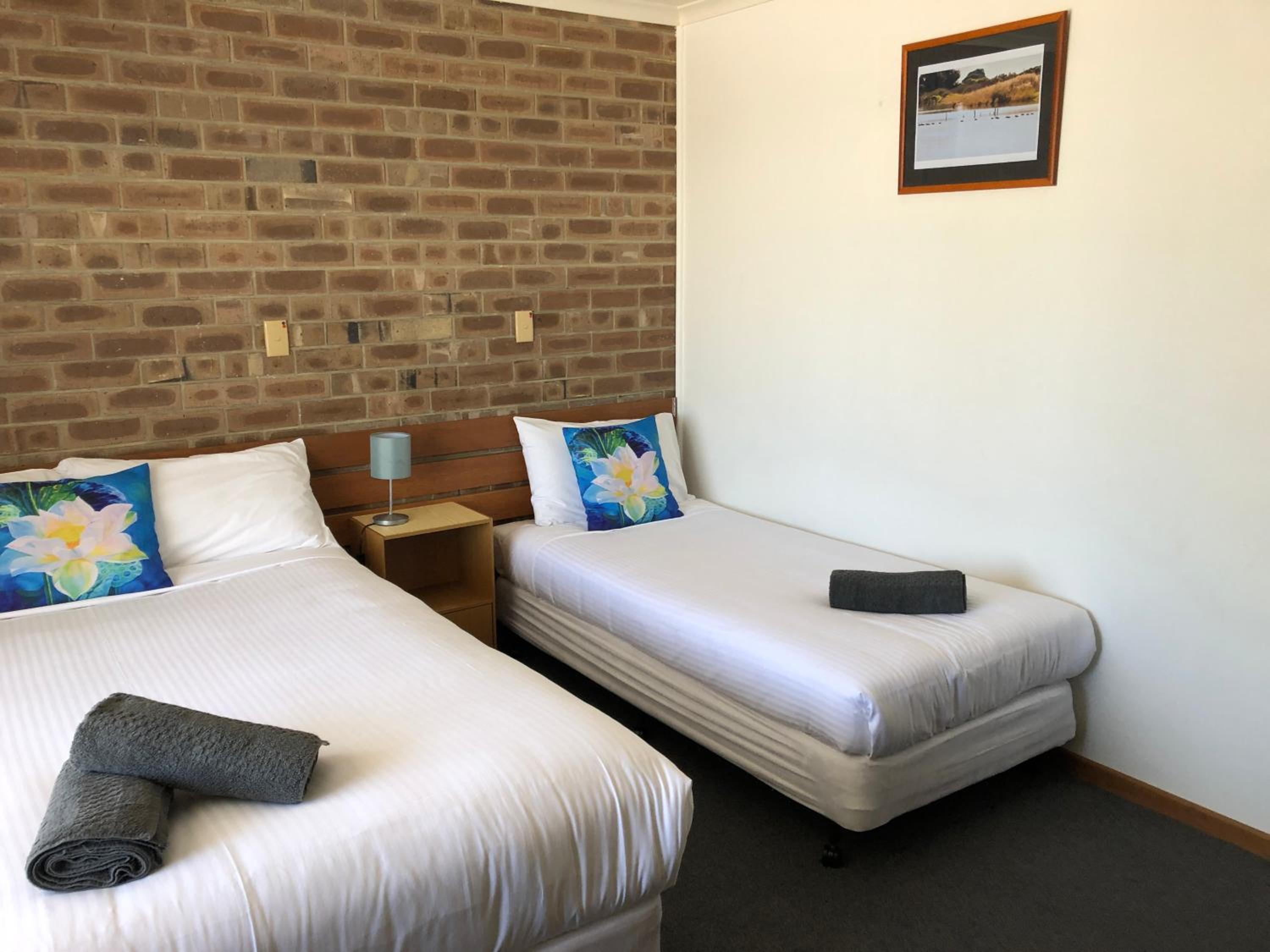 Triple Room - Photo 8