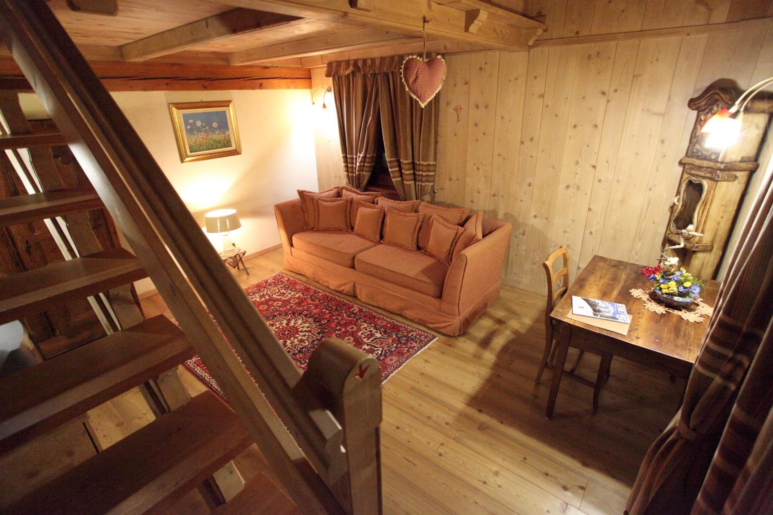 Suite (2 Adults) - Photo 31