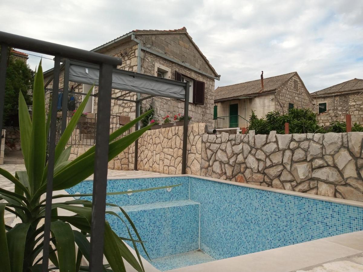 Apartment with Pool View  photo 1