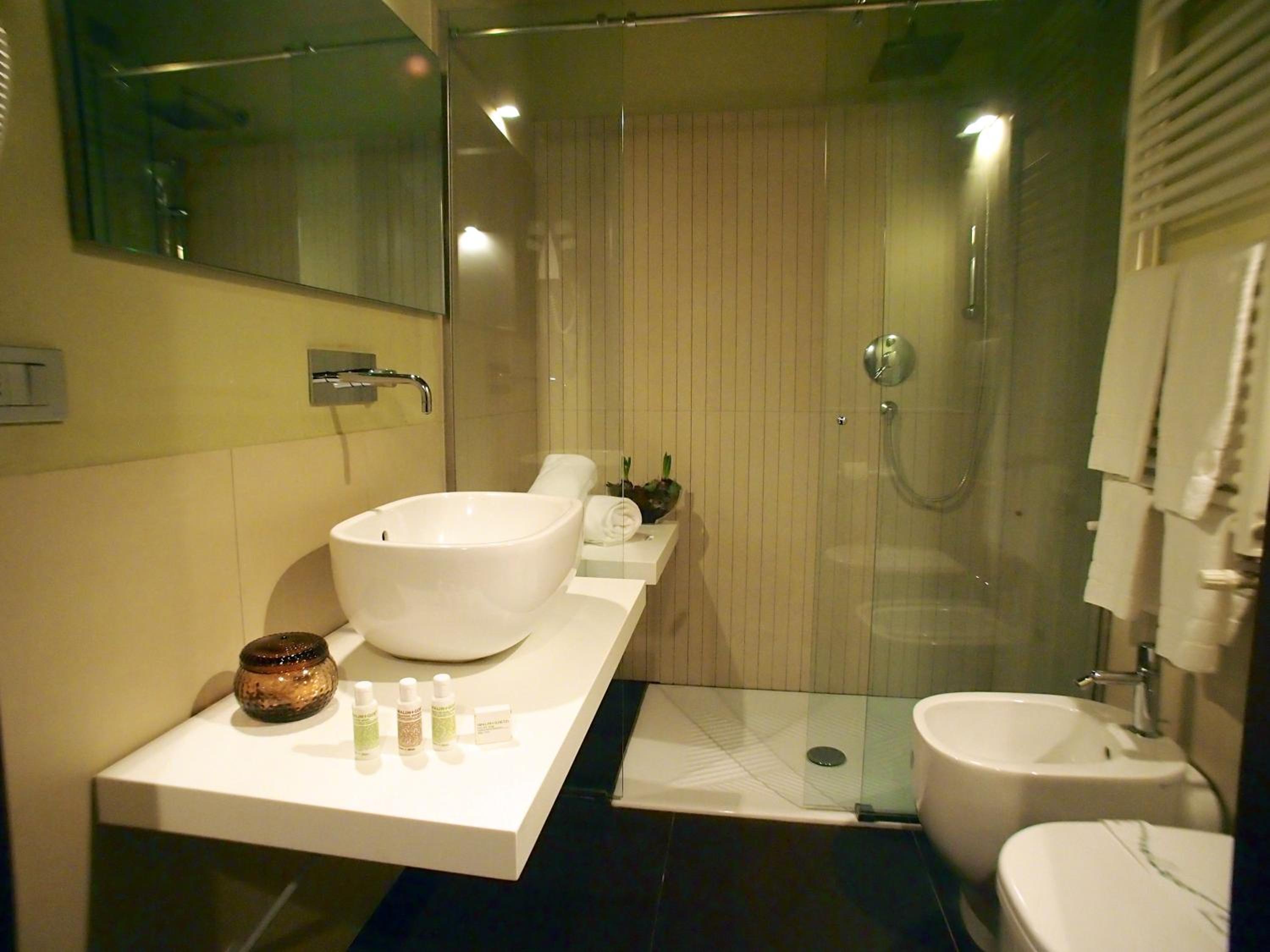 Superior One-Bedroom Apartment - Photo 5