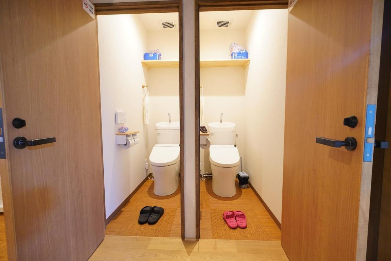 Quadruple Room with Shared Bathroom - Photo 2