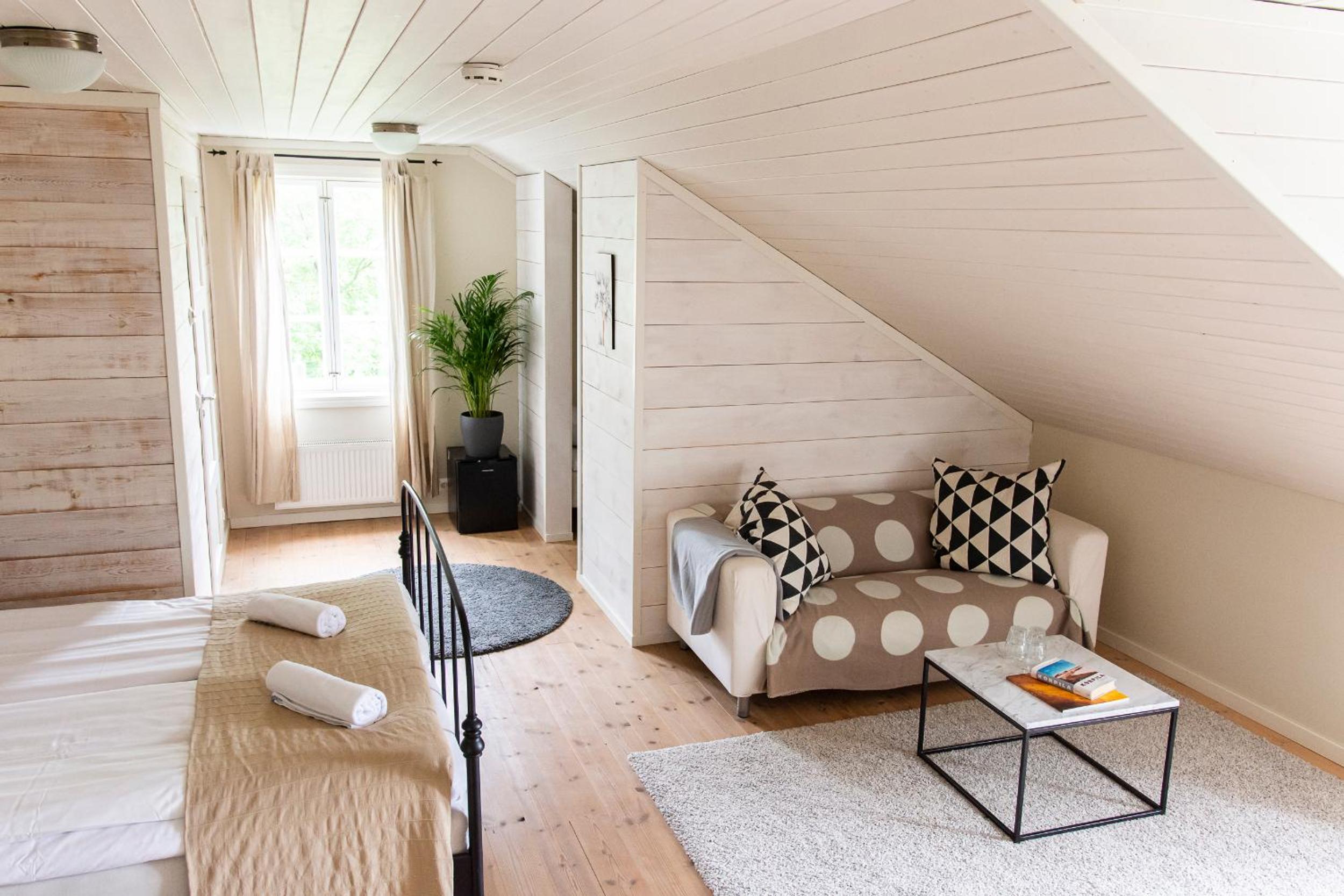 Deluxe Family Room photo 3