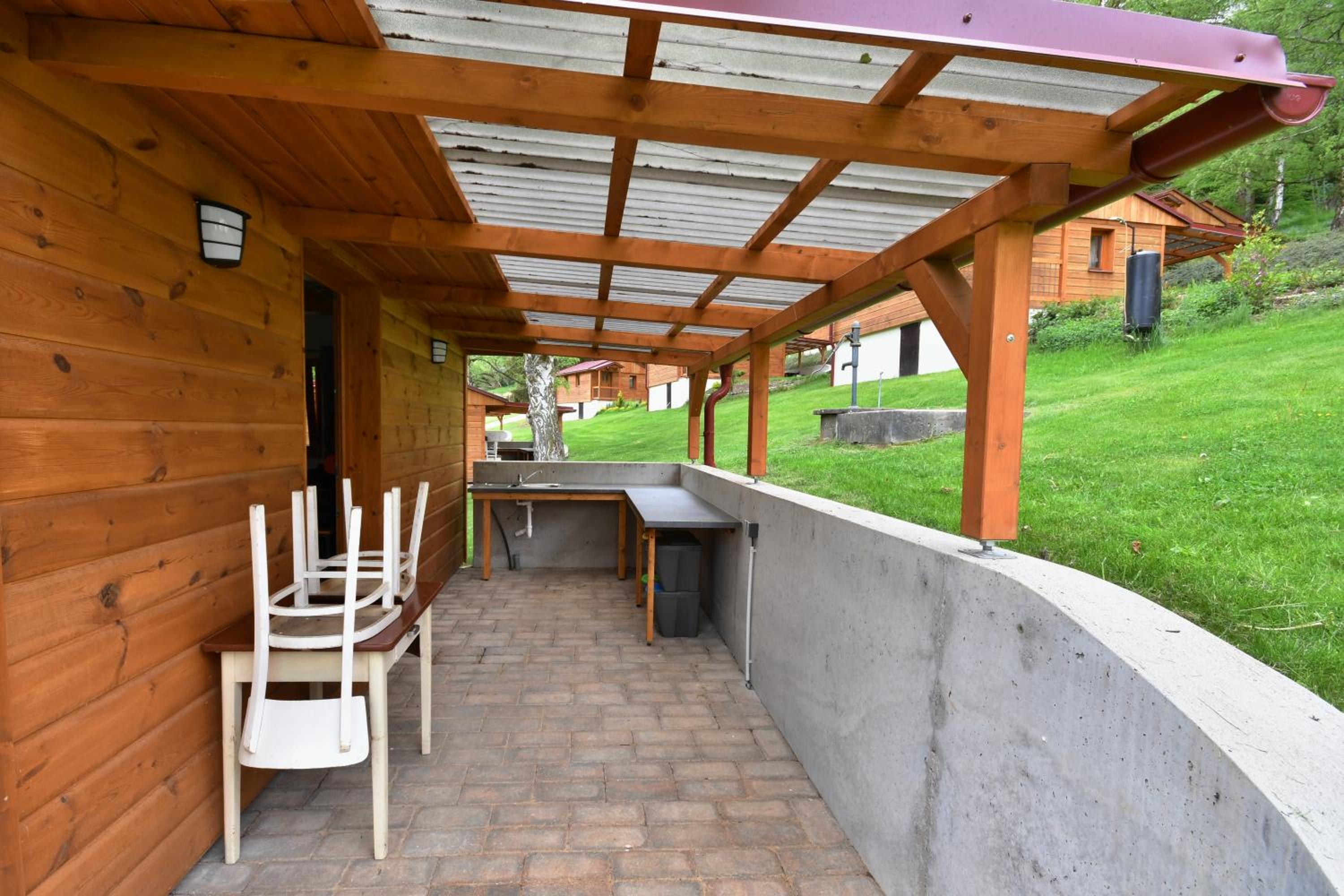 Apartment with Terrace - Photo 19
