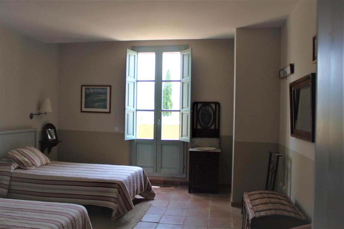 Twin Room - Photo 20