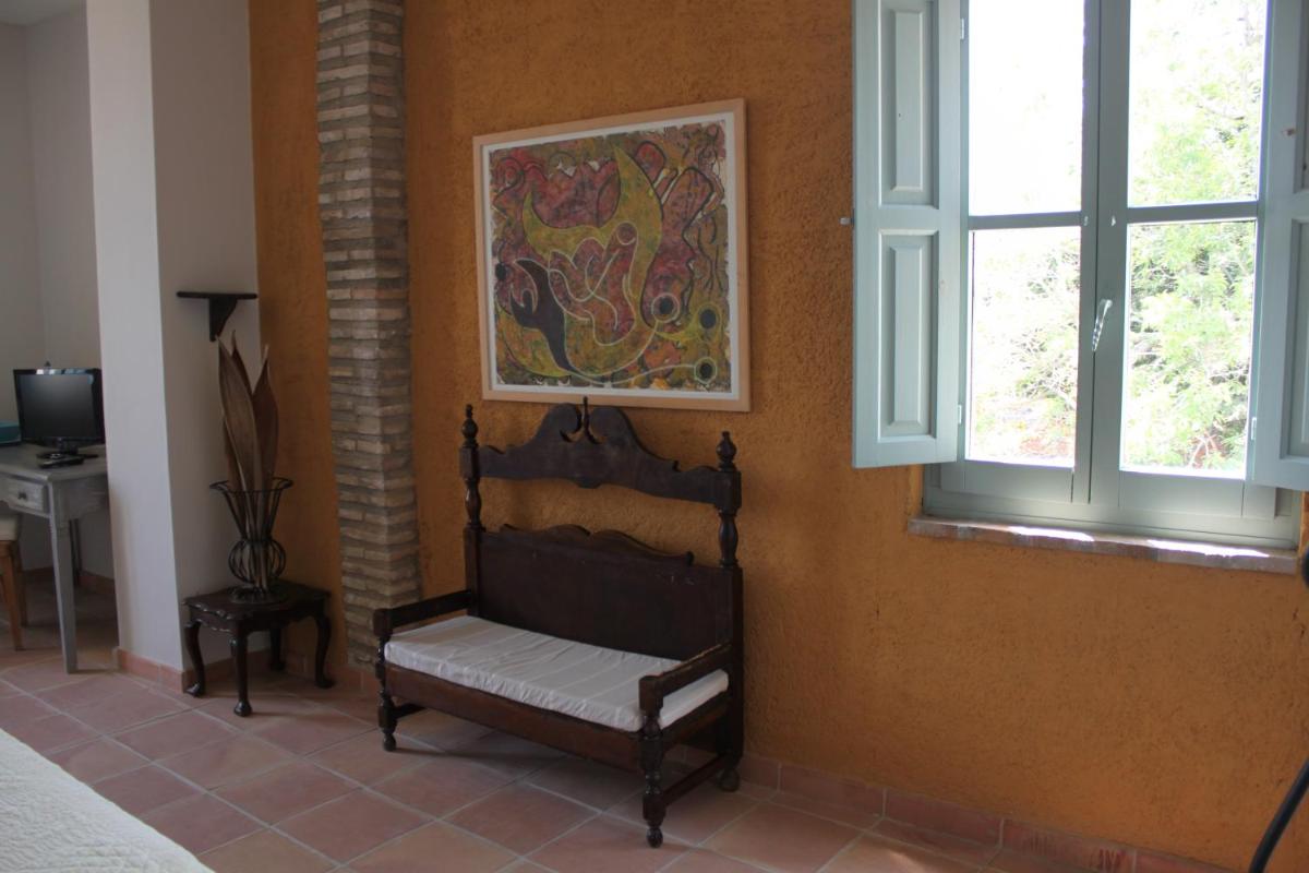 Twin Room - Photo 21