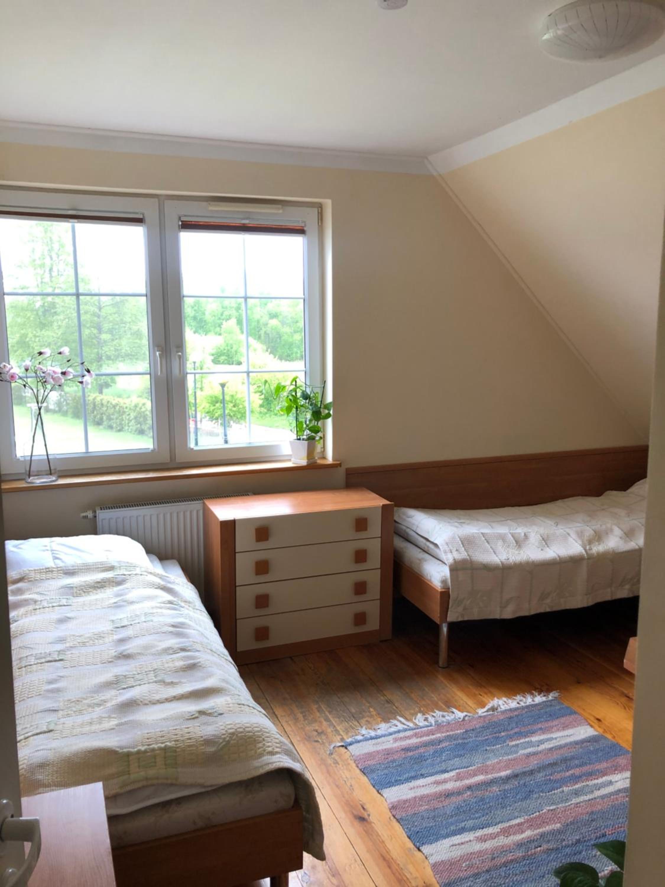 Quadruple Room with Bathroom - Photo 3