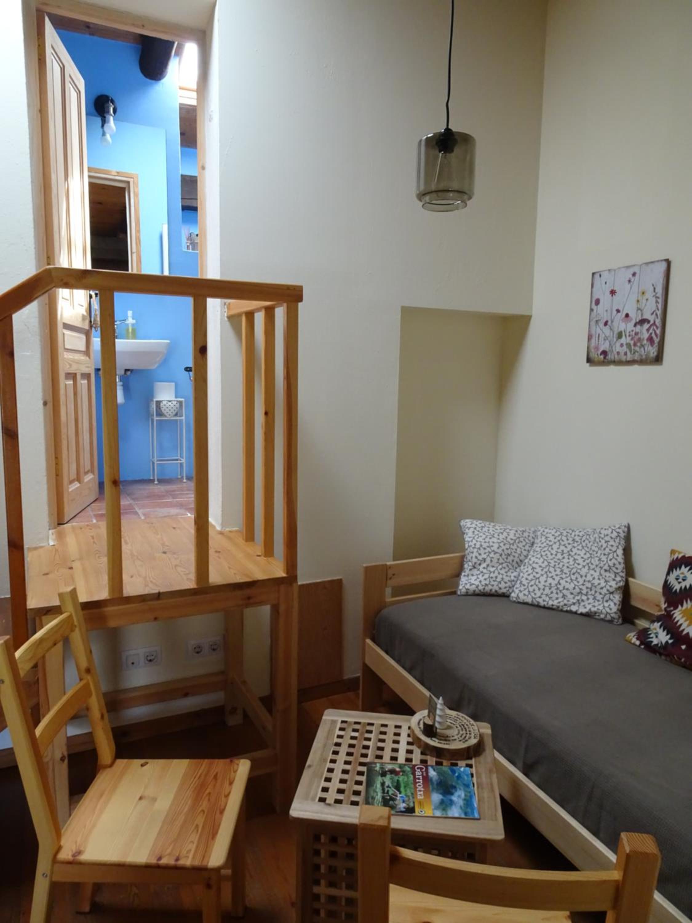 Family Room with Private Bathroom photo 2
