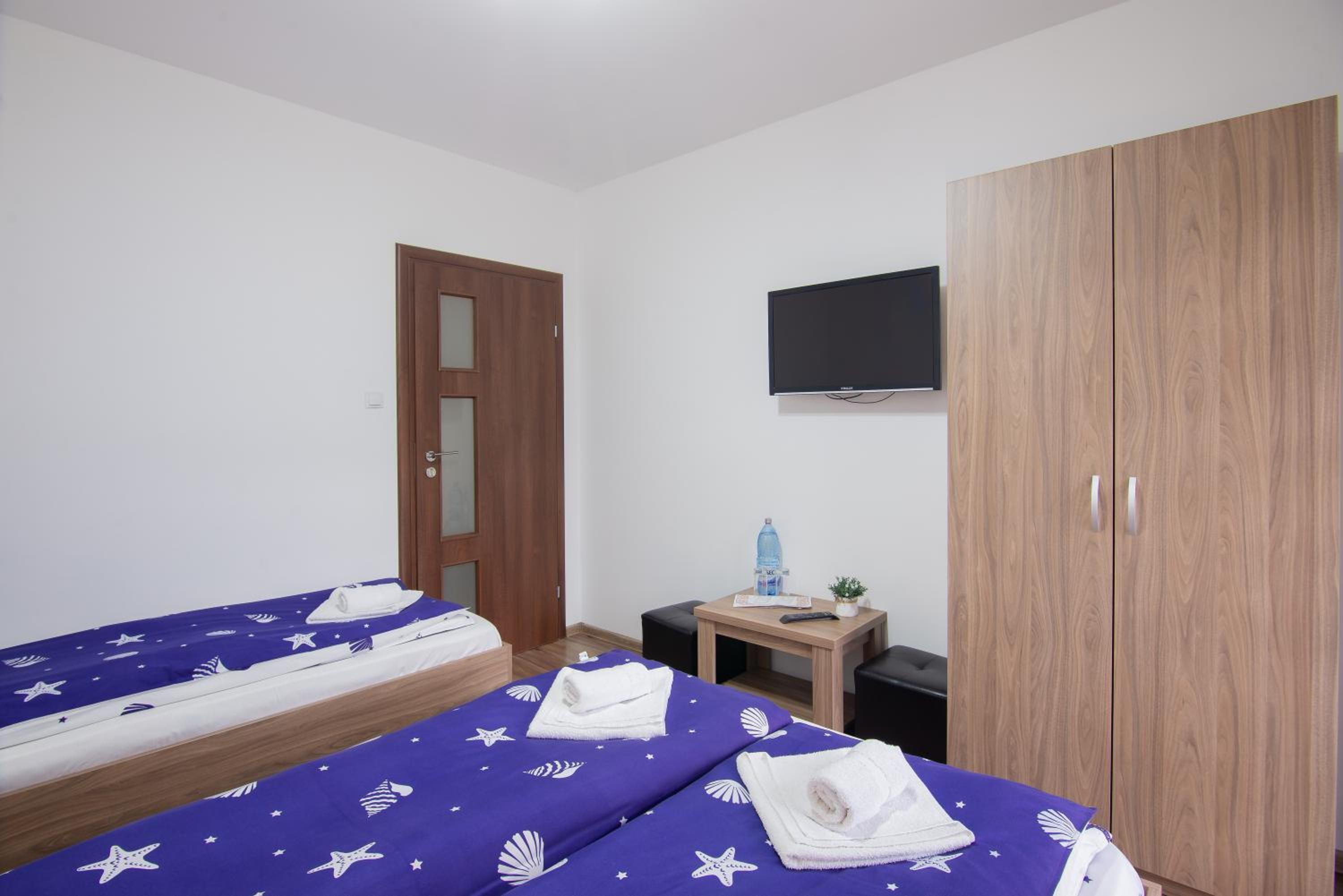 Triple Room with Private External Bathroom - Photo 6