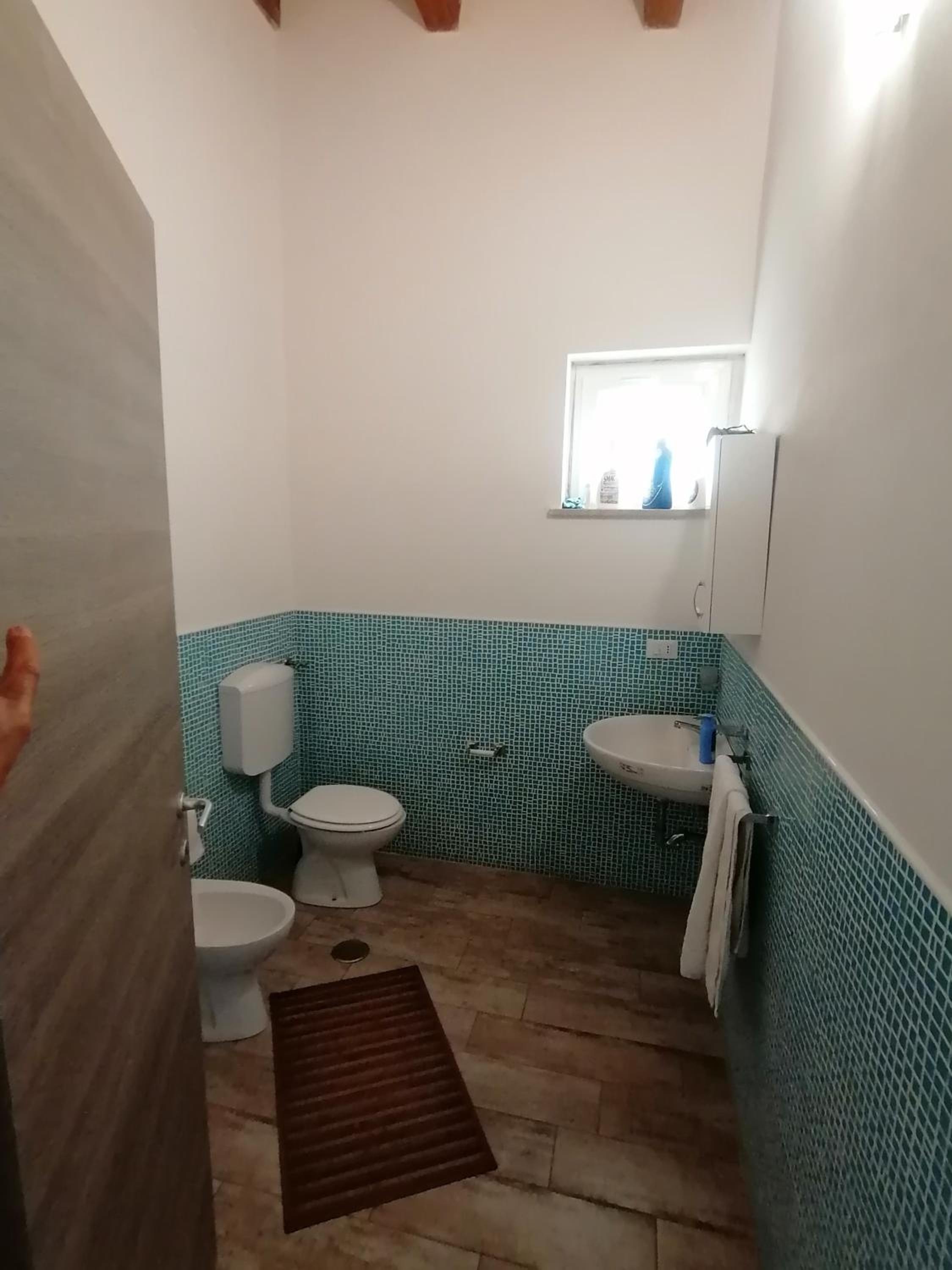 One-Bedroom House - Photo 7