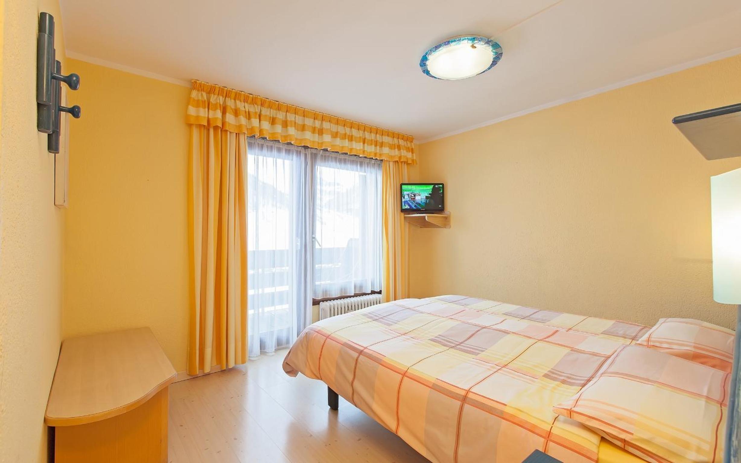 Two Connecting Rooms (4 Adults) - Photo 4
