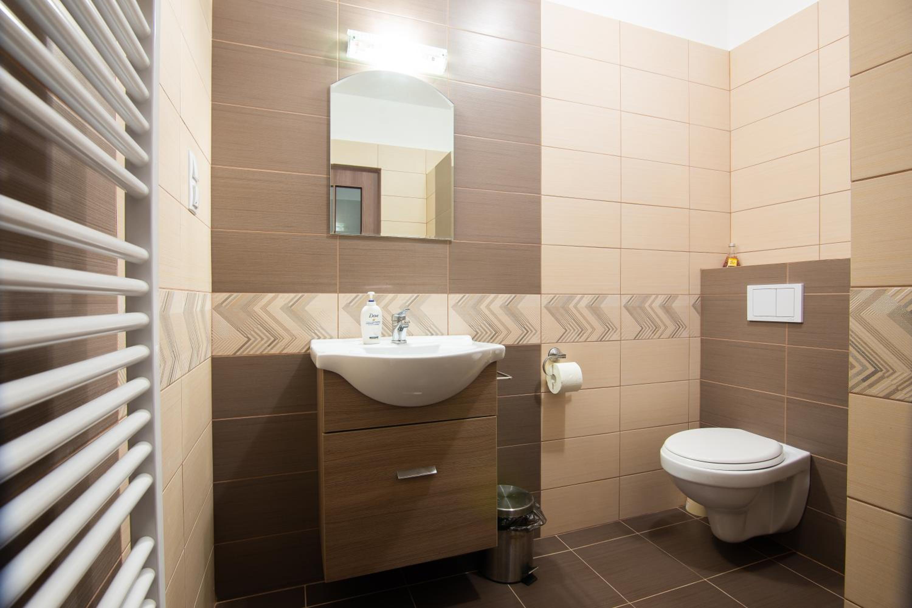 Double Room with Private External Bathroom - Photo 3