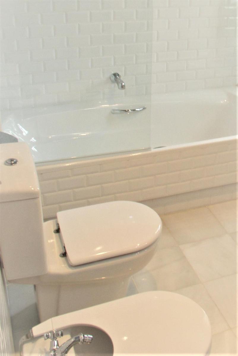 Double Room - Photo 8