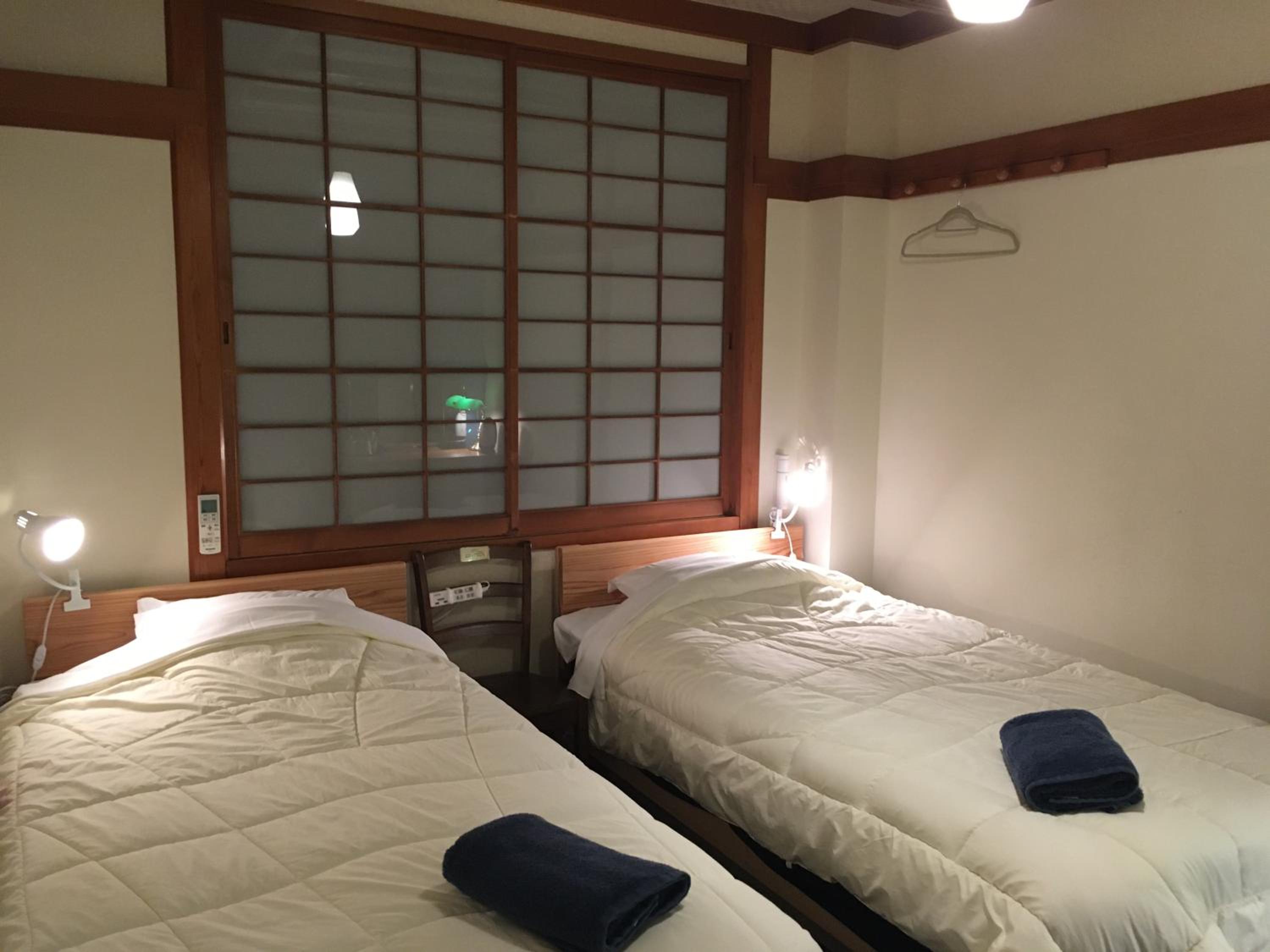 Twin Room - Photo 1